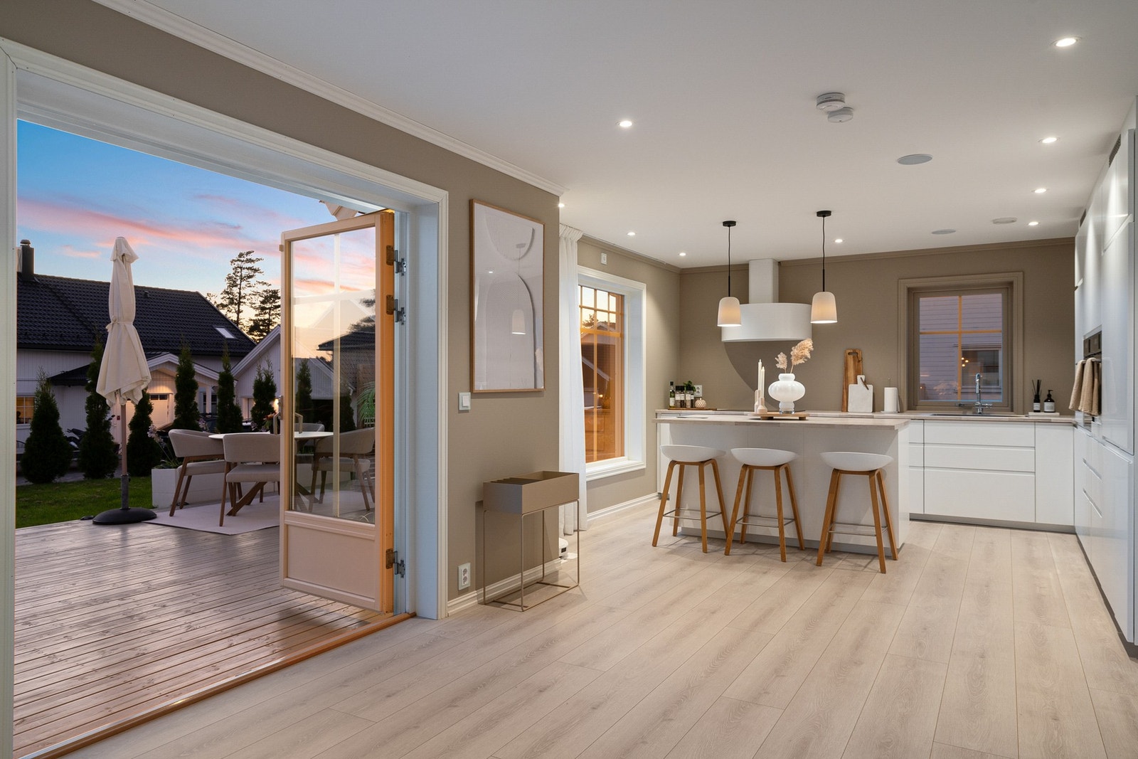 Inne er det lunt og åpent Galleribilde