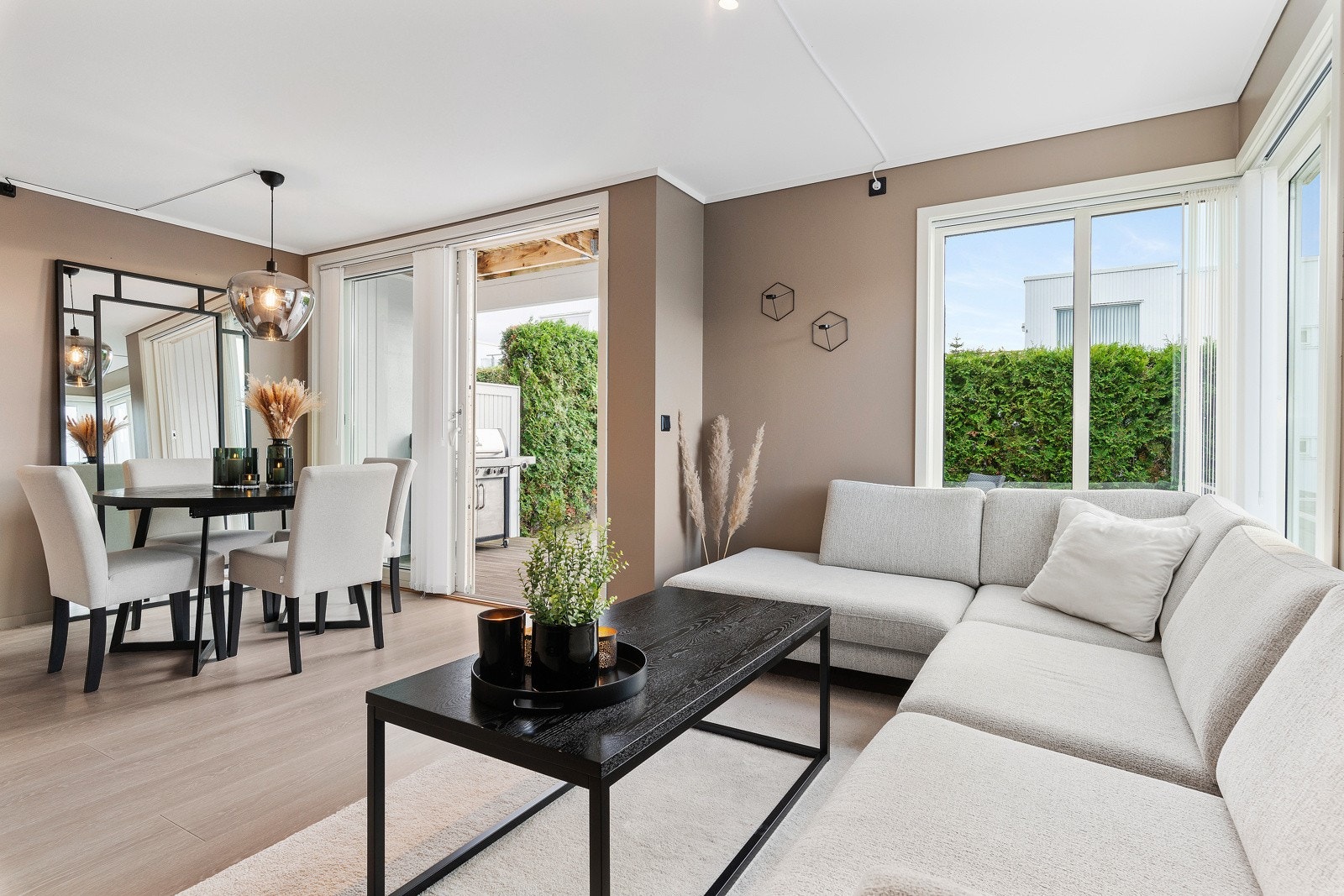 Stuen er enkel å innrede, men det er jo alltid ekstra spesielt første gang man gjør noe. Galleribilde