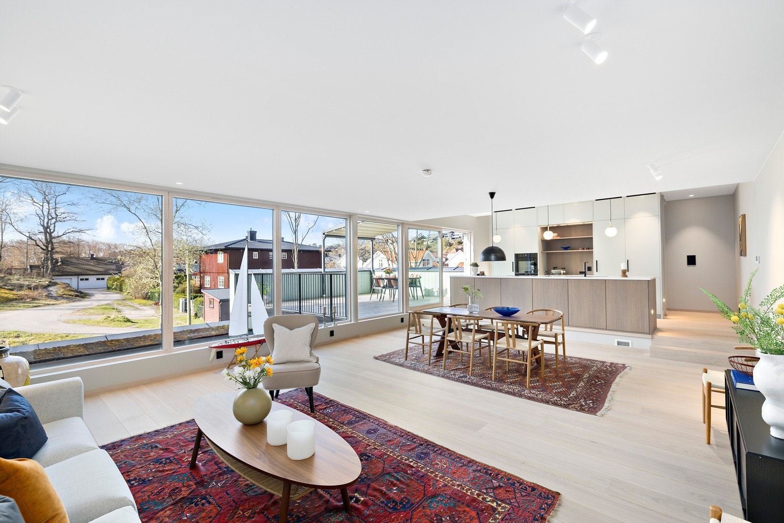 Moderne atriumshus 2 minutters gange unna sjøen! Galleribilde