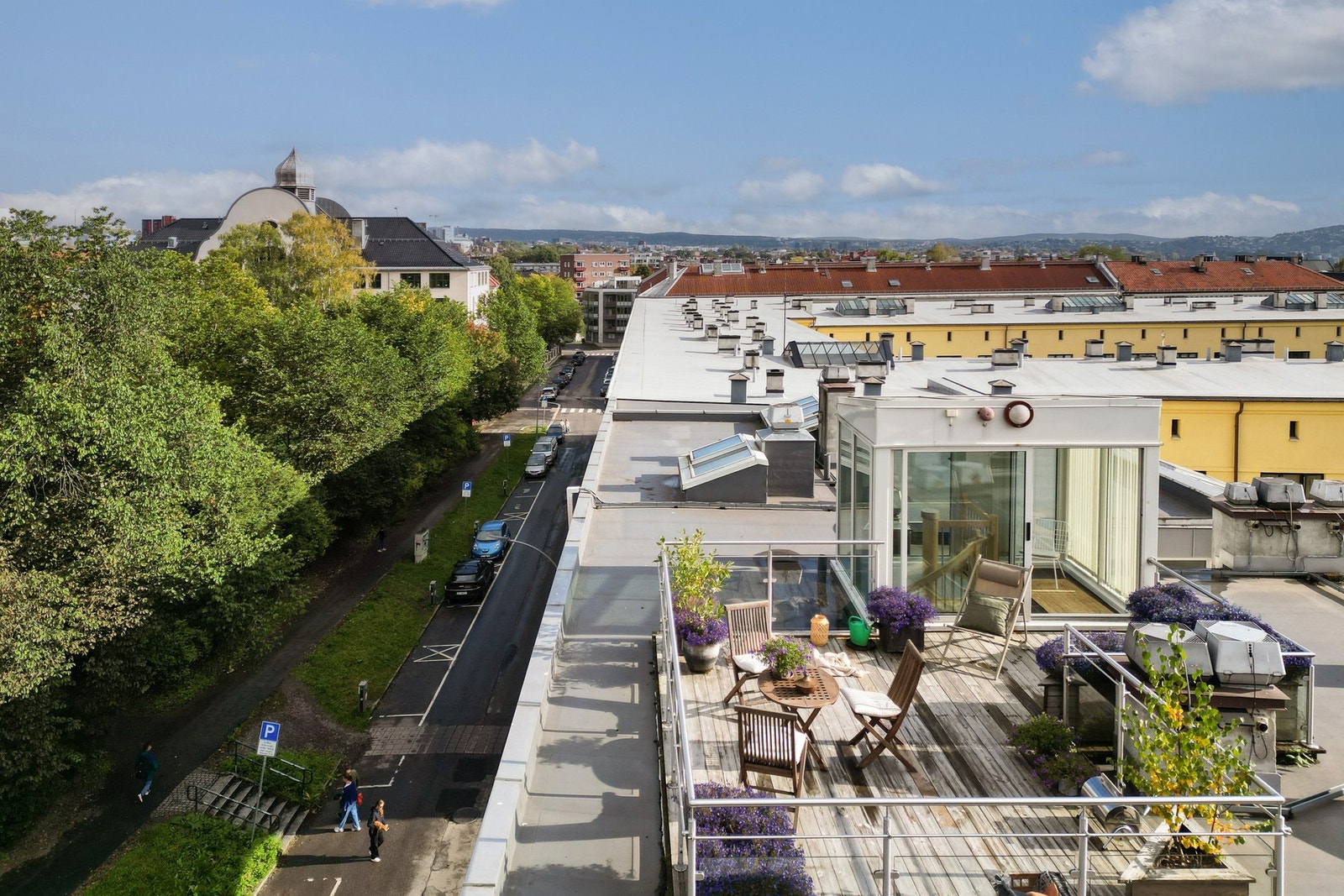 Takterrassen er en sann oase med sol store deler av dagen. Galleribilde