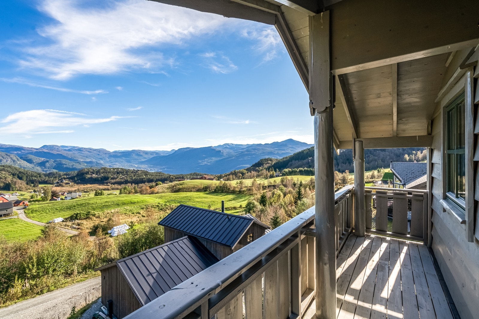 Altan i loftsetasjen. Galleribilde