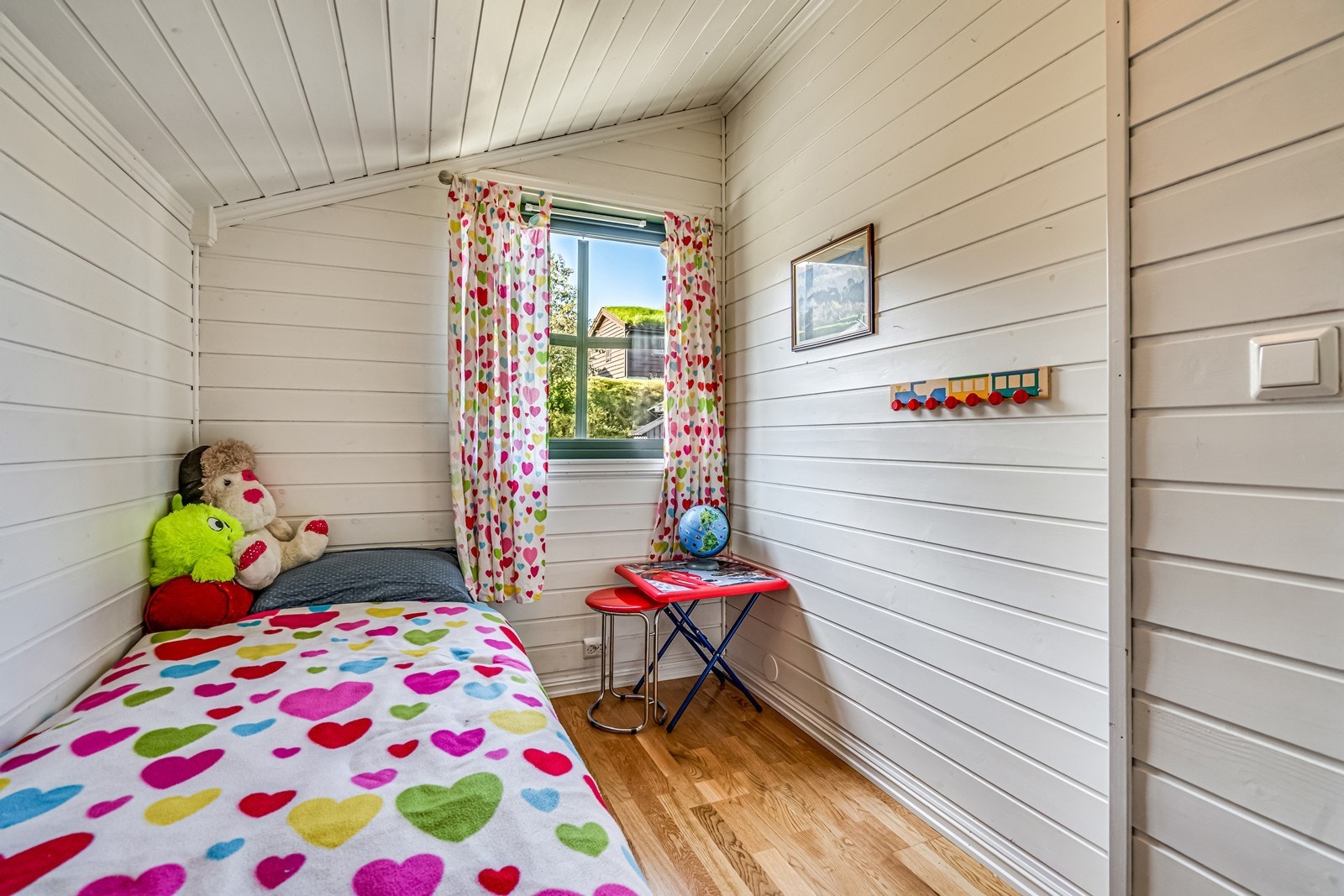 Soverom i loftsetasjen. Galleribilde