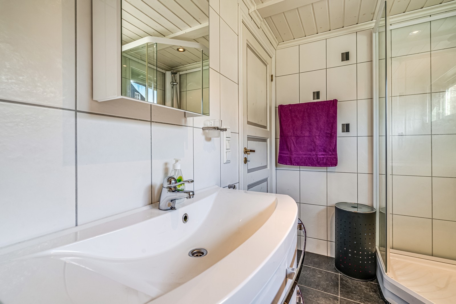 Badet i hovedetasjen. Galleribilde