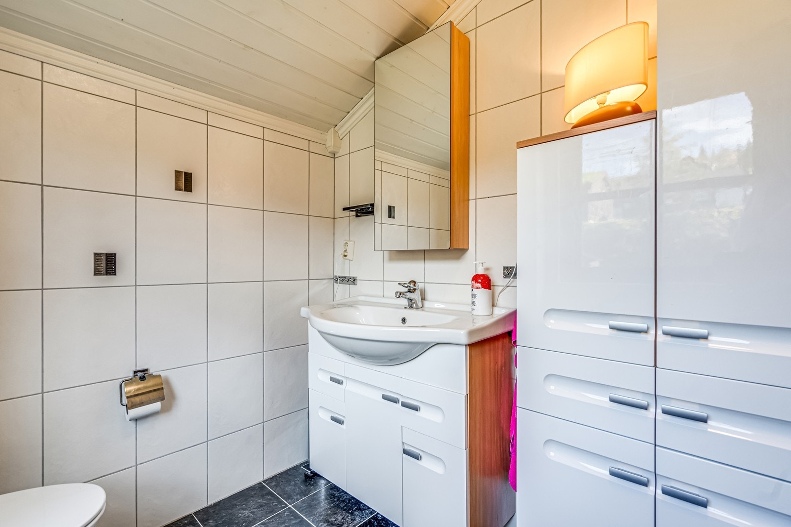 Badet i loftsetasjen. Galleribilde