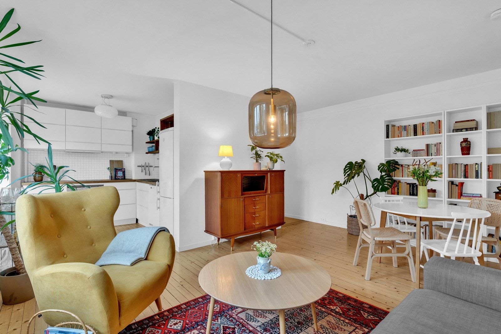Dette er det perfekte hjemmet for deg som ønsker å bo sentralt med kort vei til byens pulserende liv i Oslo sentrum. Galleribilde