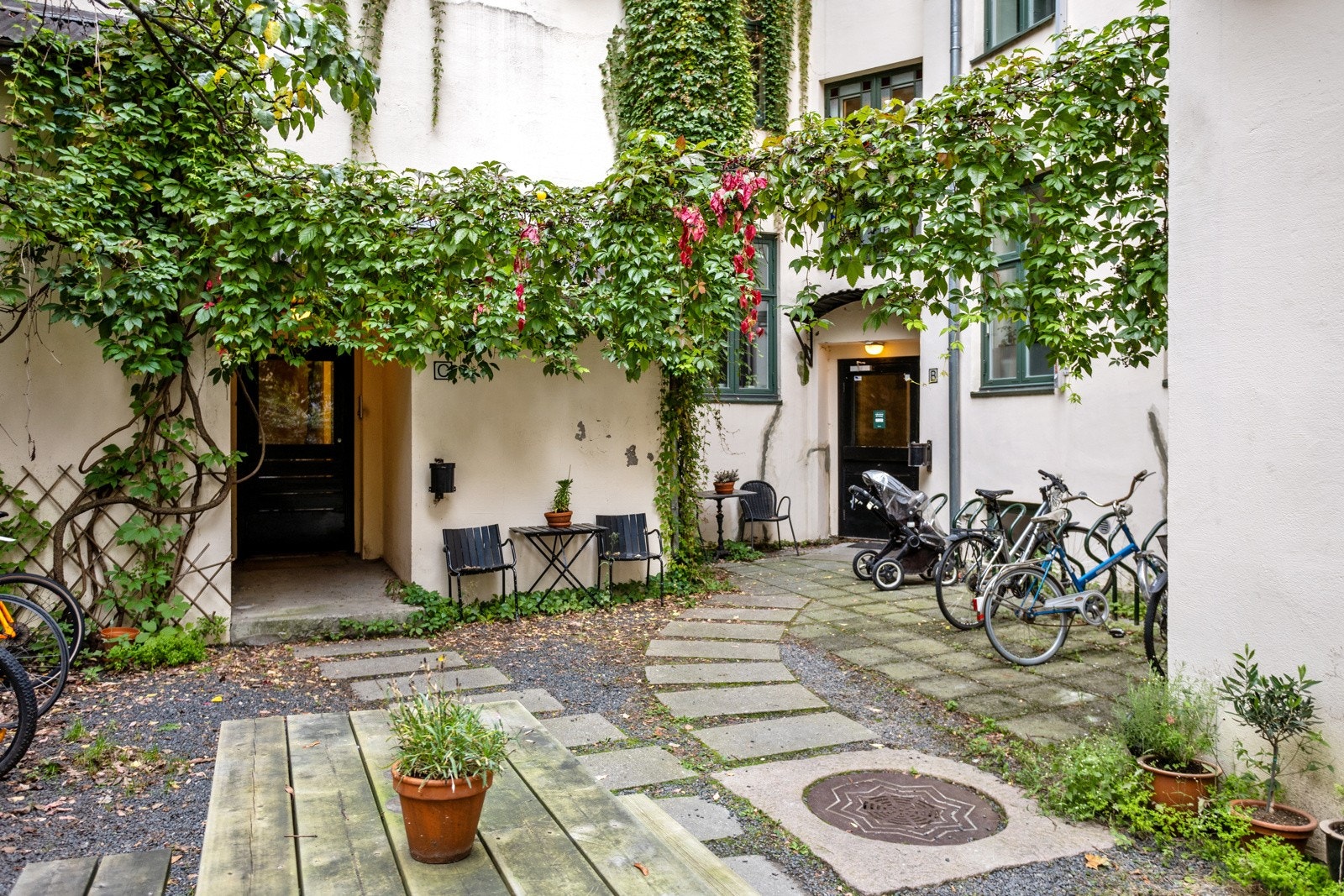En flott bakgård til fri bruk for beboerne. Galleribilde