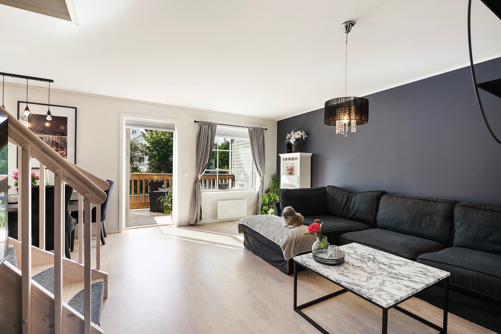 Eplehagan 12 er en nydelig selveierleilighet fra 2022 med flott beliggenhet. Galleribilde