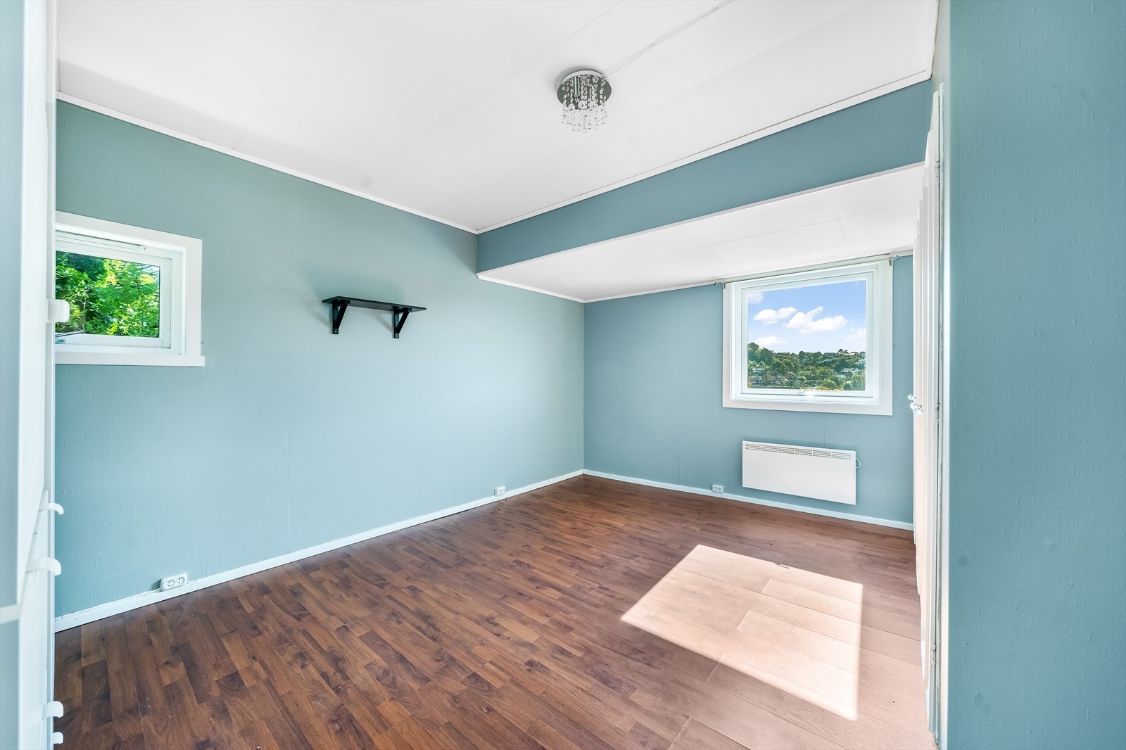 Soverom i hybel Galleribilde