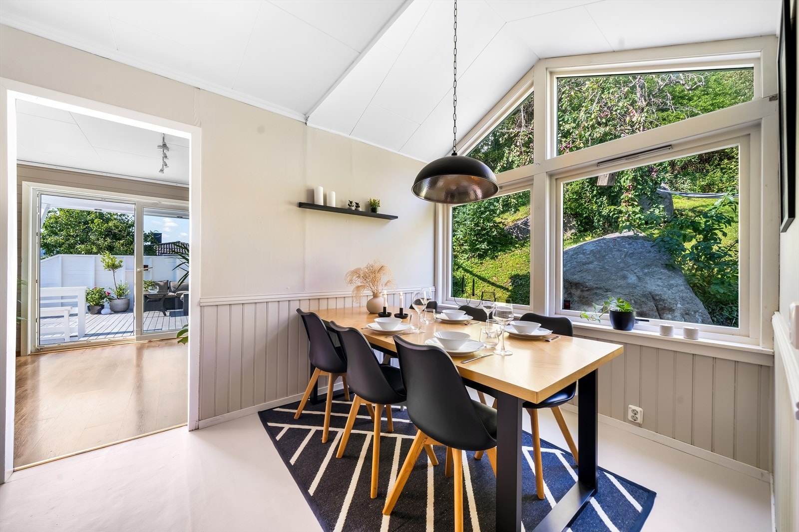 Hyggelig spiseplass Galleribilde