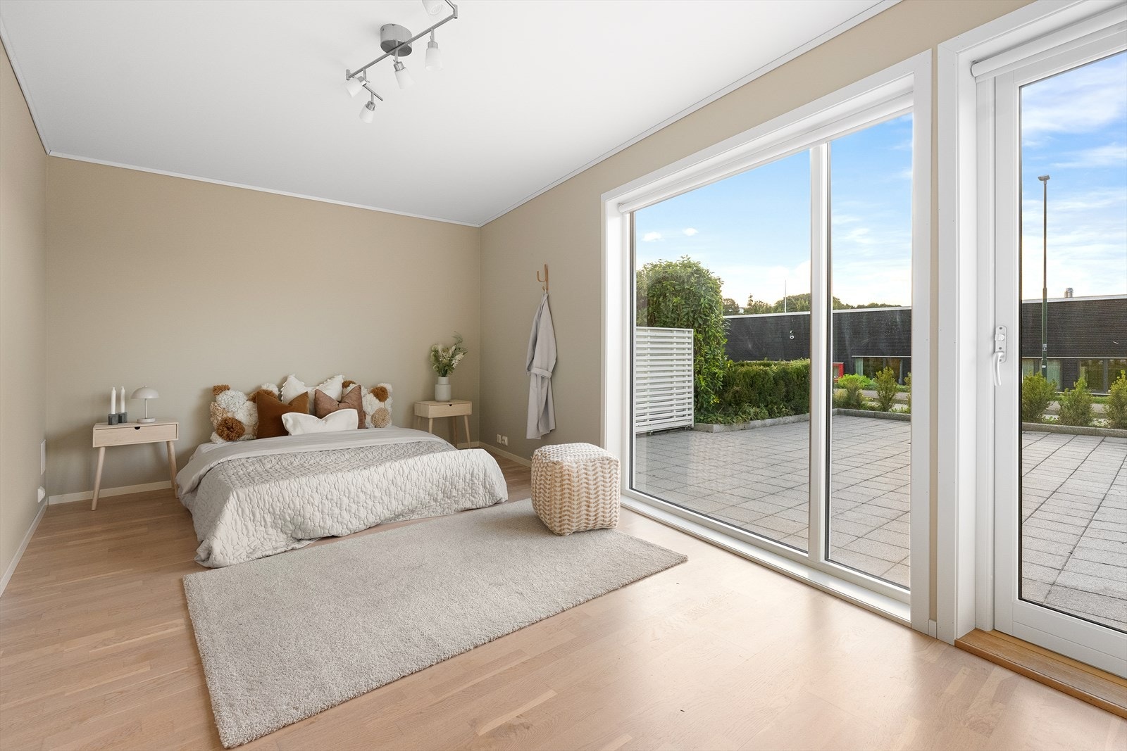 Rommet kan også benyttes som en ekstra stue om ønskelig. Galleribilde