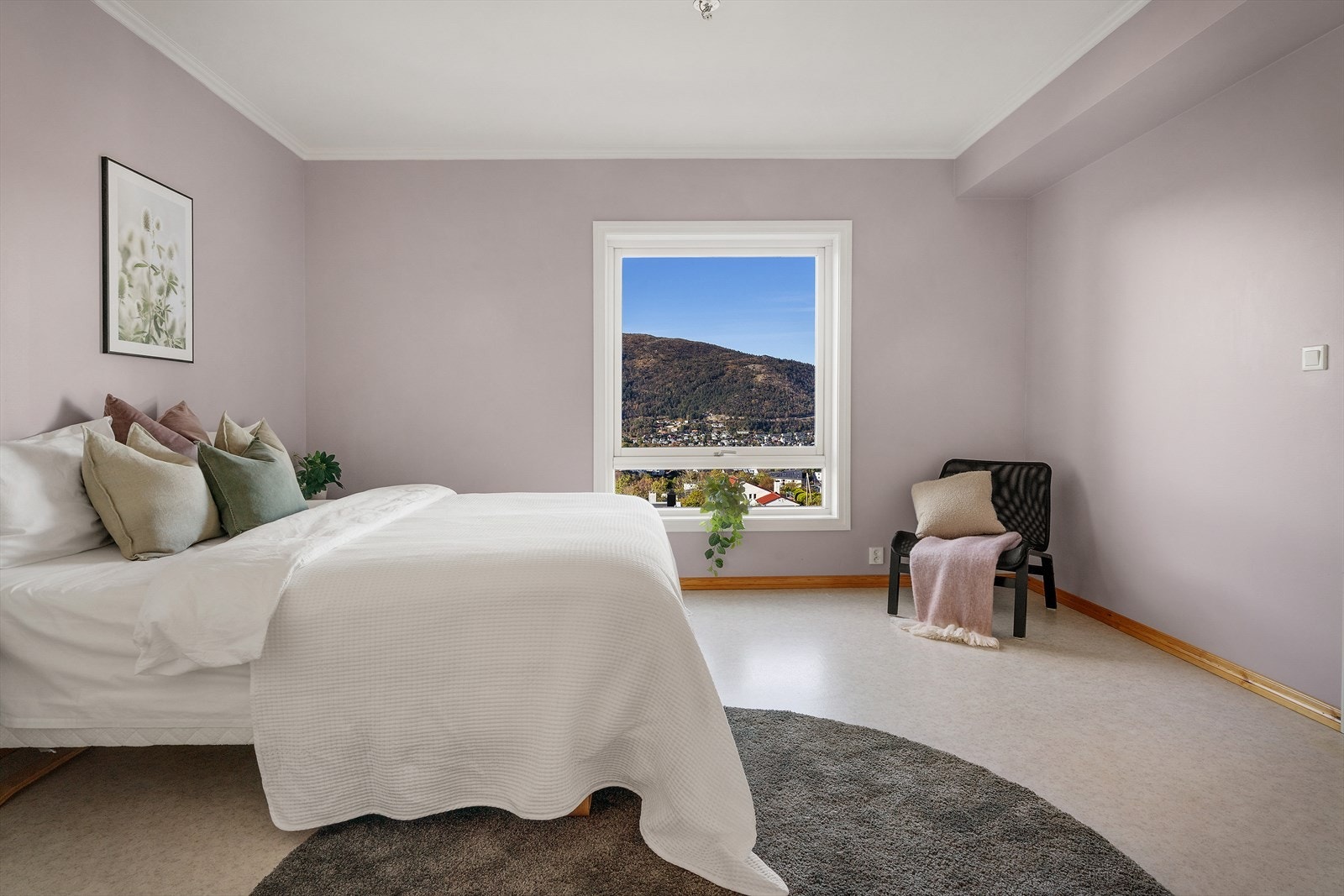 - Den romslige størrelsen gir god plass til dobbeltseng og andre møbler etter eget ønske - Galleribilde