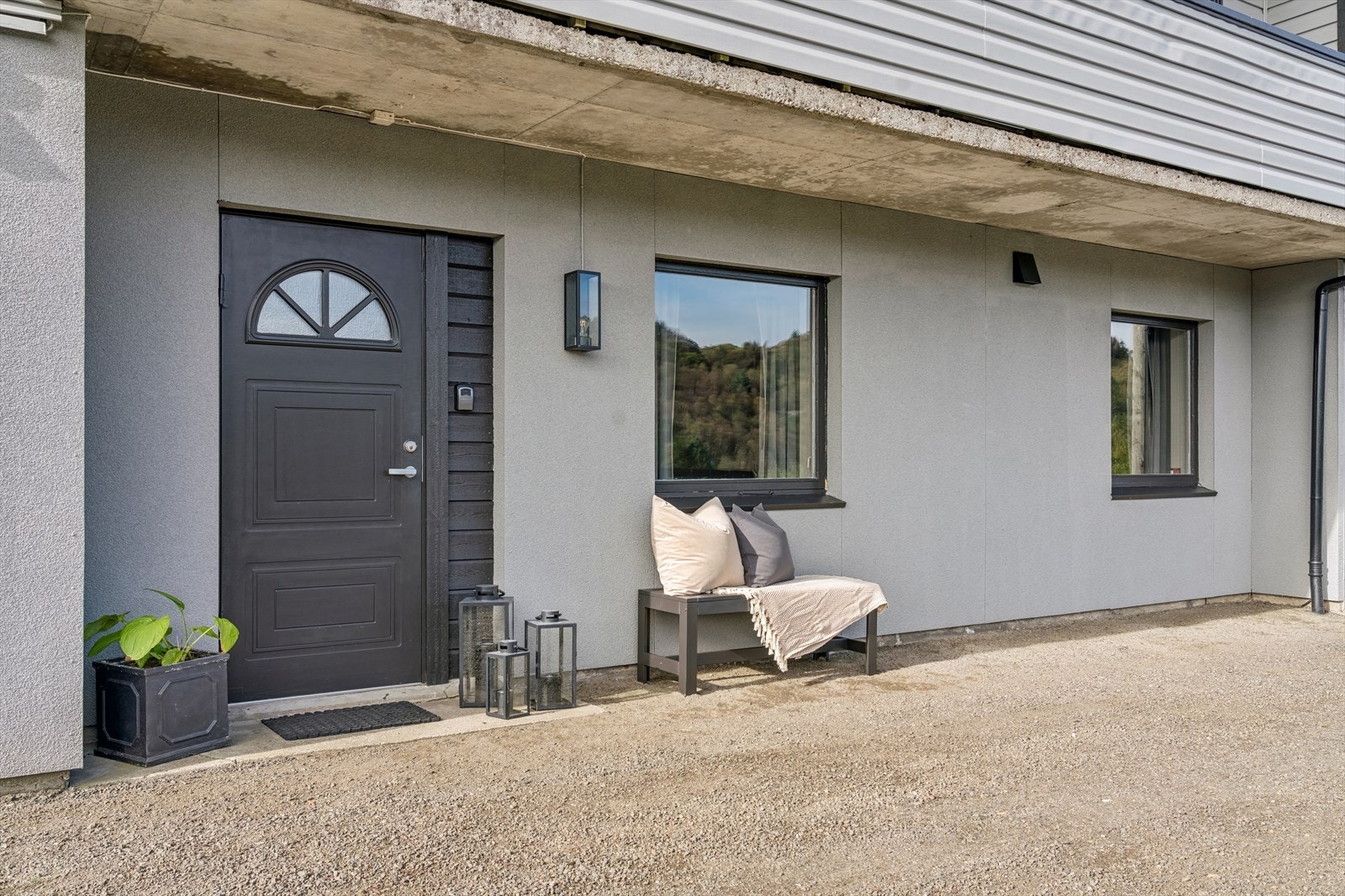 Leilighet med egen inngang Galleribilde