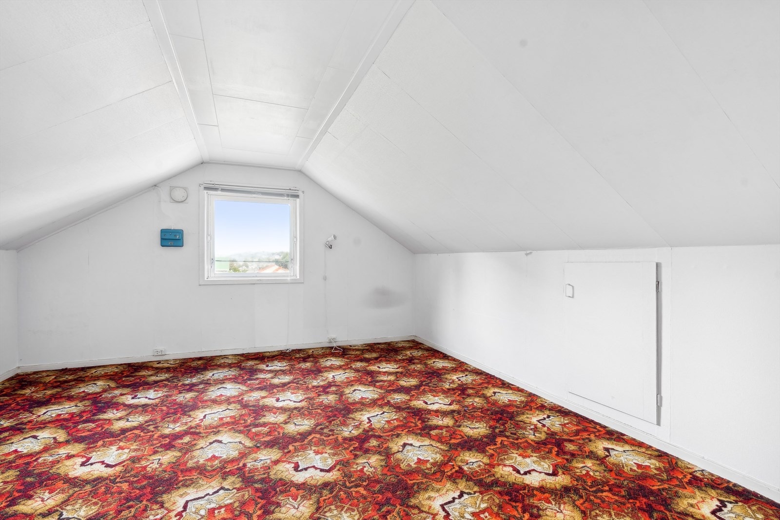 Rom på loft Galleribilde