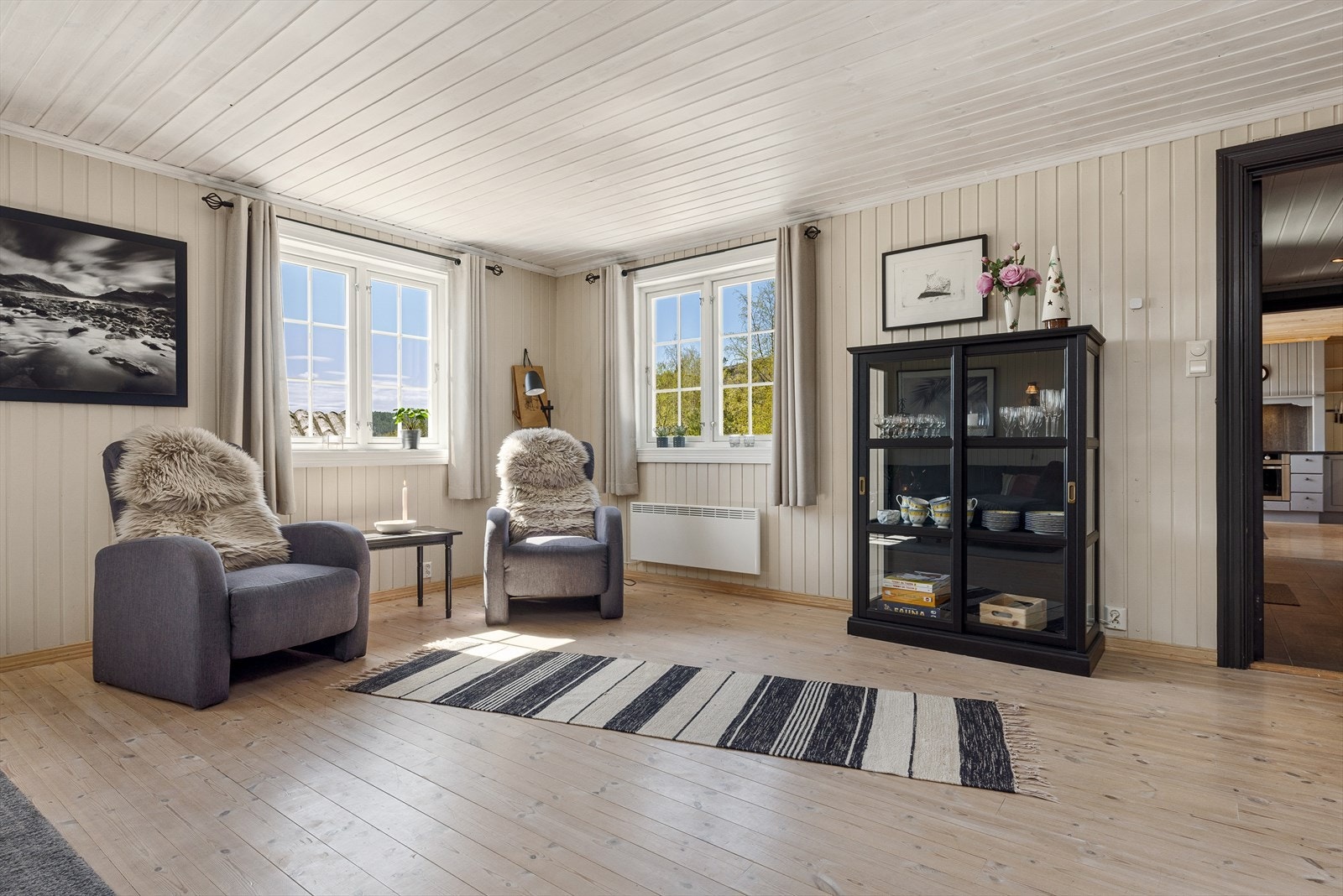 Stuen har vedovn Galleribilde