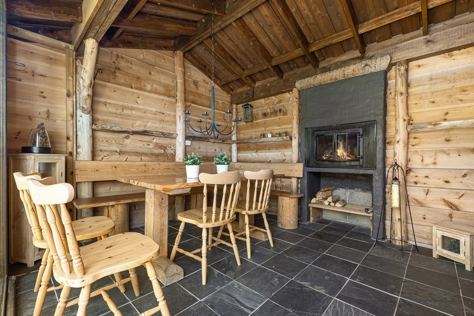 Utestuen Galleribilde