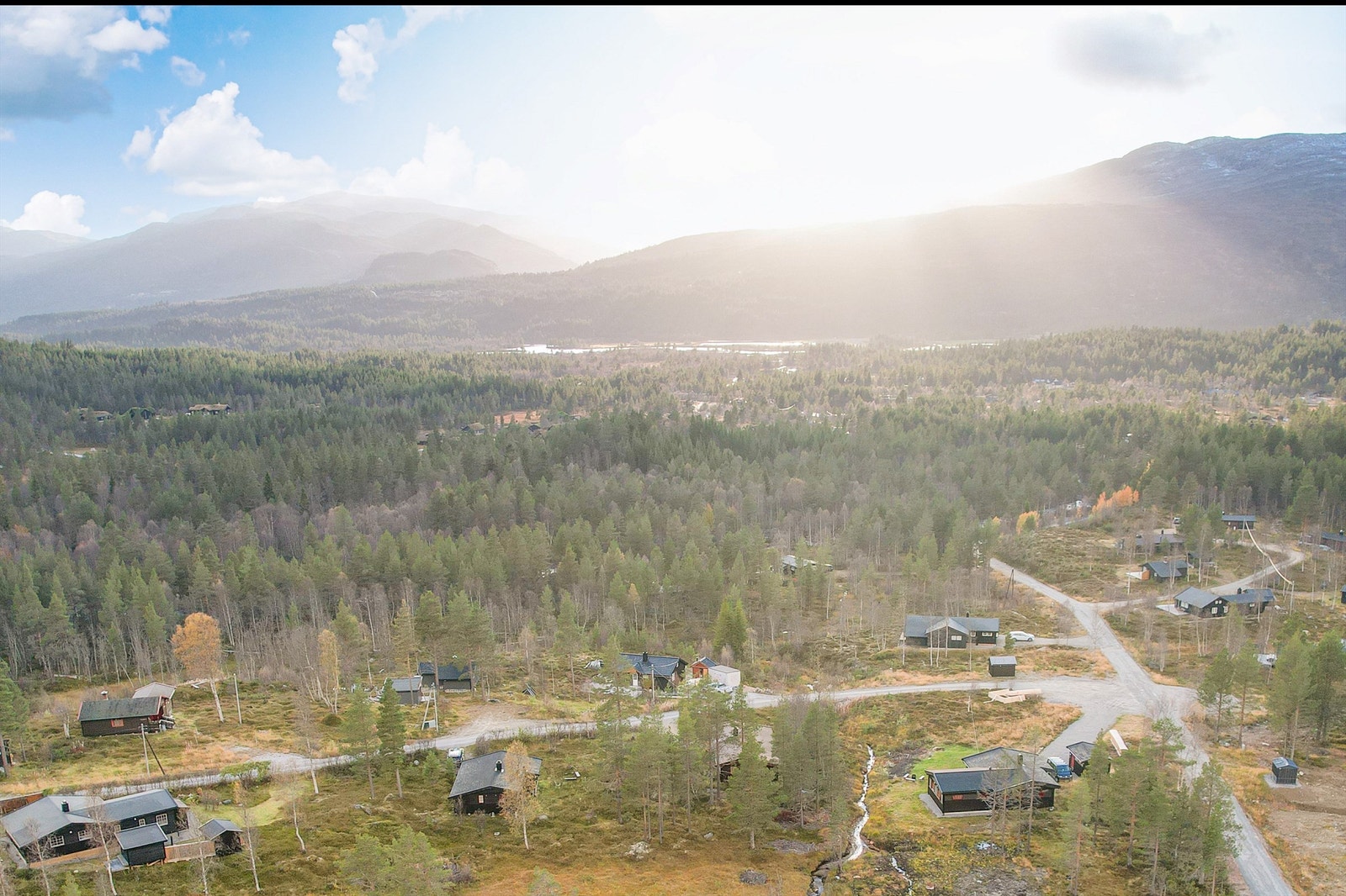 Utsikten mot Svånuten. Solrik beliggenhet. Galleribilde