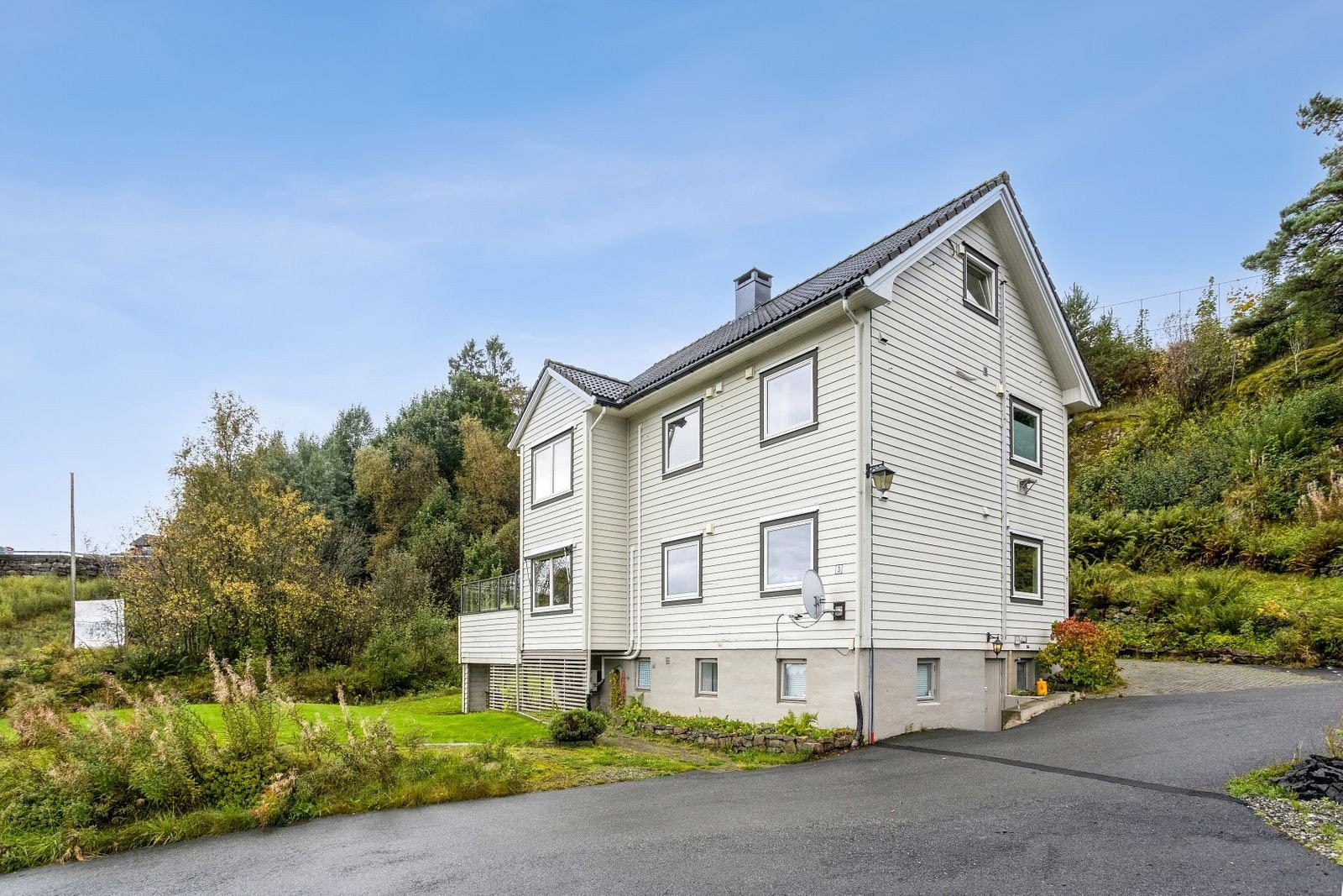 Velkommen til Straumåsen 3, boligen befinner seg i 1.etg Galleribilde