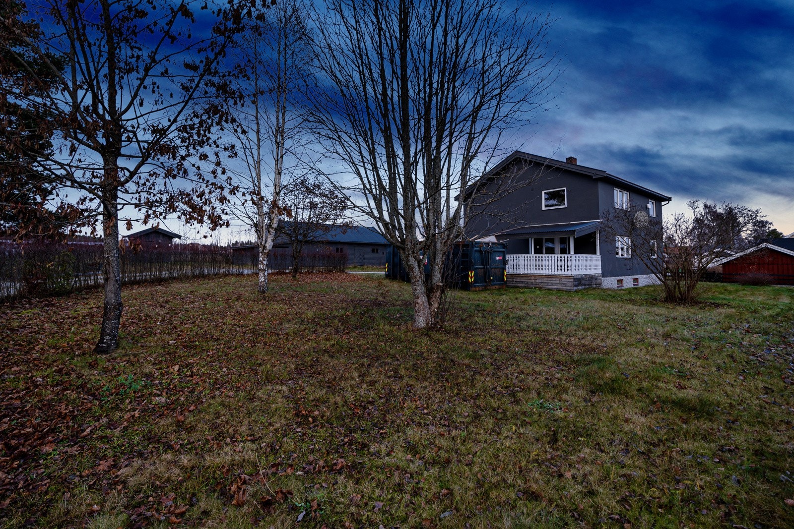 Stor felles tomt. Galleribilde