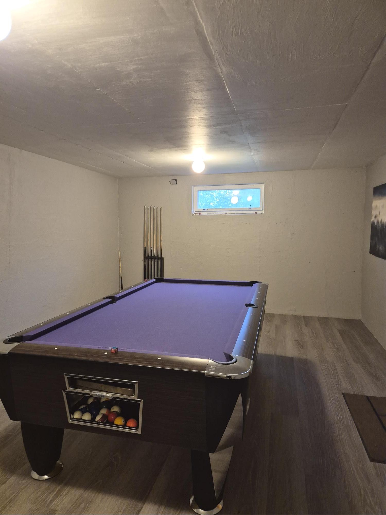 Fellesrom i kjeller Galleribilde