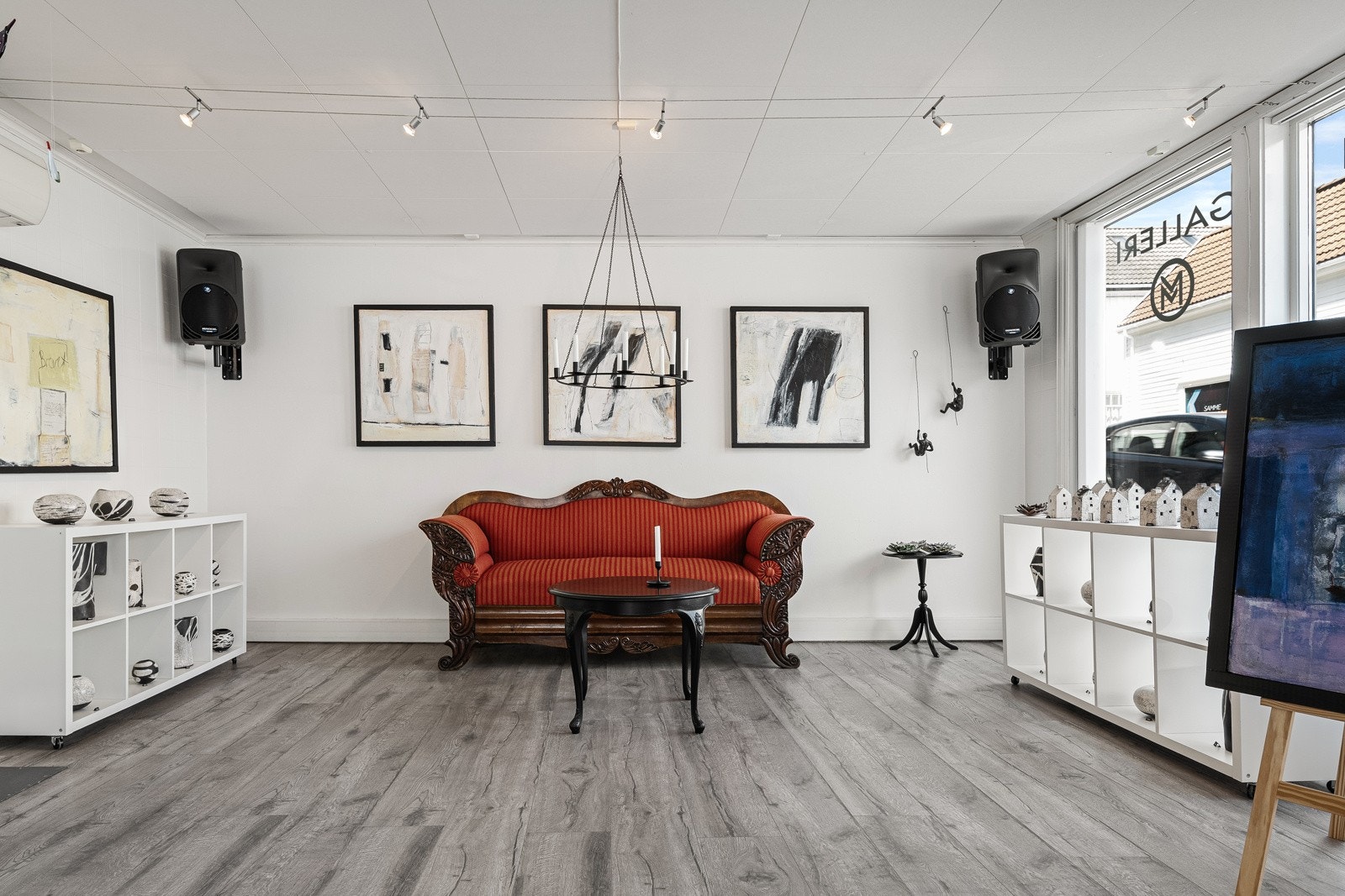 Næringslokale i 1 etasje med god eksponering ut mot Brogaten og Elvegaten. Galleribilde