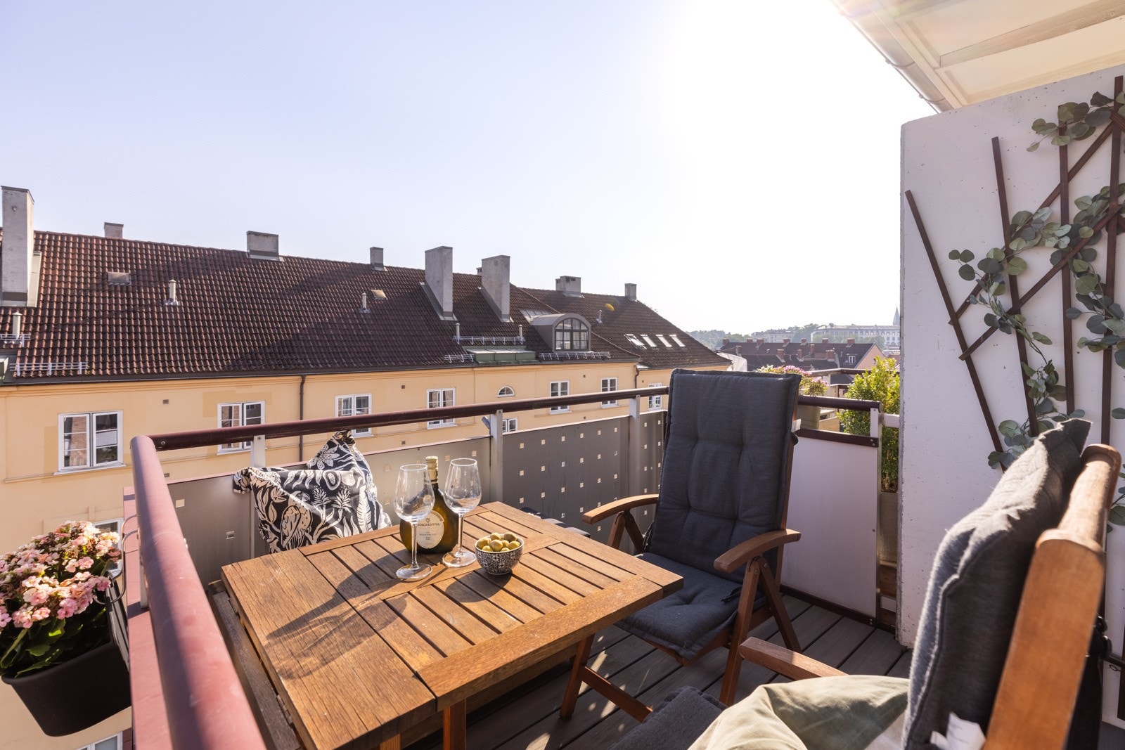 Nyt solen og utsikten. Galleribilde