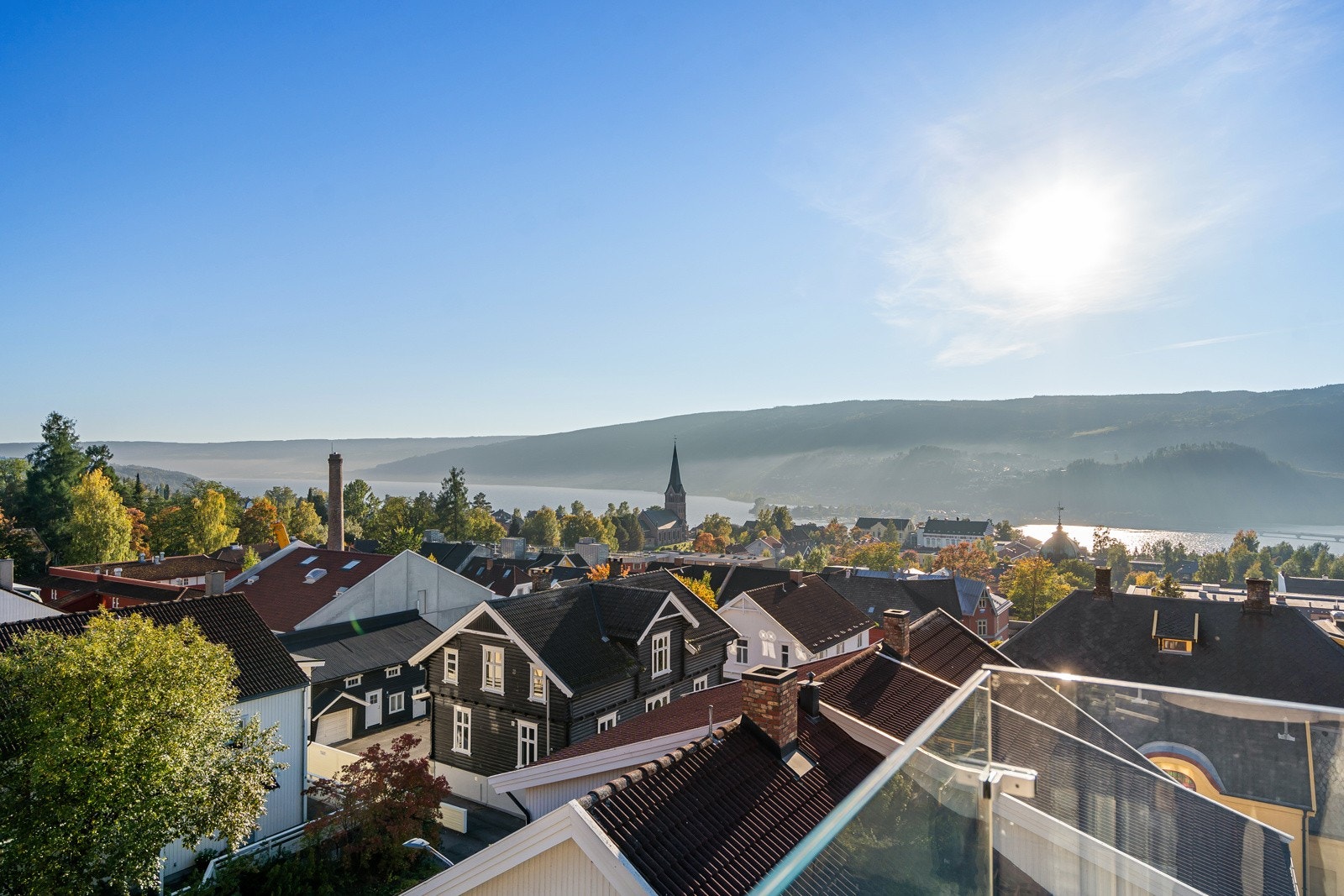 Fantastisk utsikt over Mjøsa Galleribilde