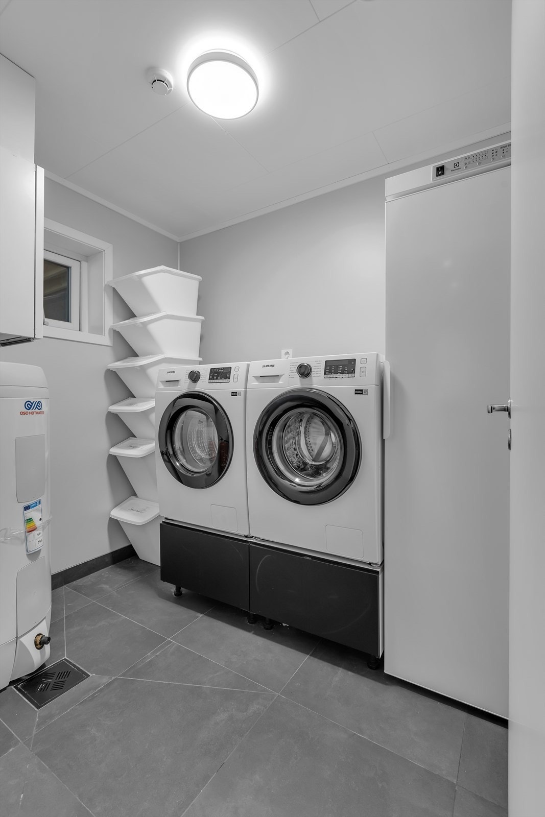 Praktisk vaskerom/teknisk rom Galleribilde