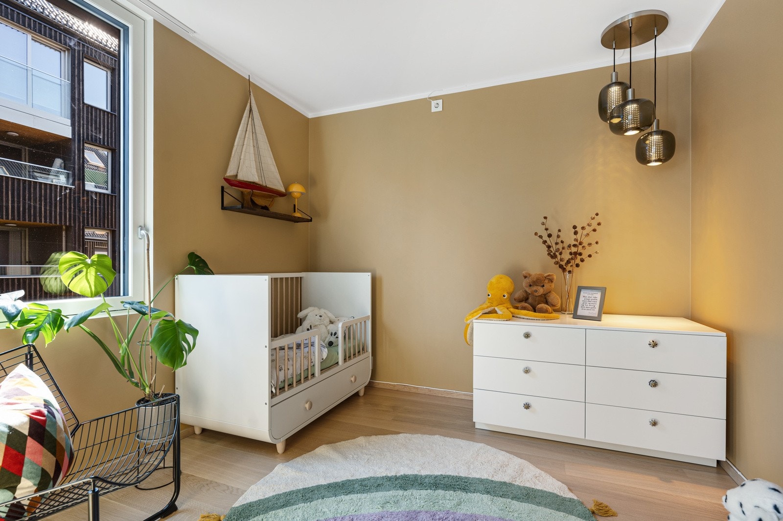 Soverom to er pent og har god plass til seng og garderobeløsning. Galleribilde