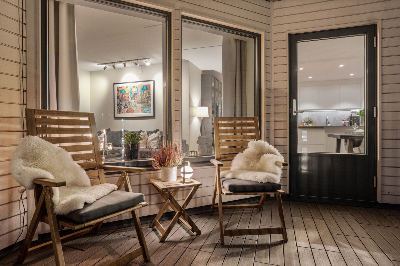 Kveldsstemning på balkongen Galleribilde