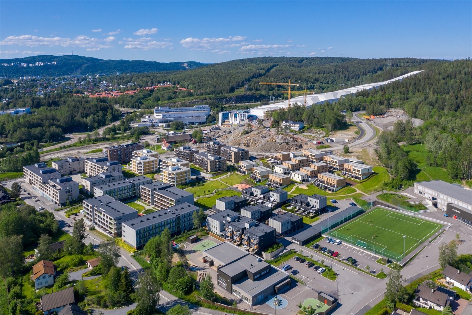 Området ved Lørenskog stasjon, finner du helårsarena for snøopplevelser - SNØ Galleribilde