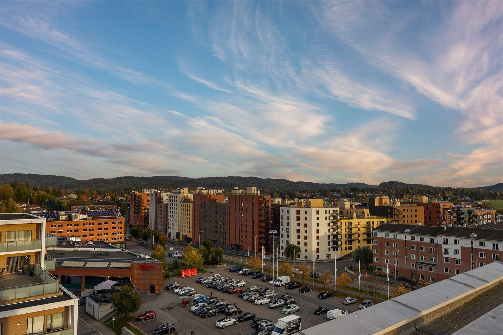 Vidstrakt utsikt fra takterrassen. Galleribilde