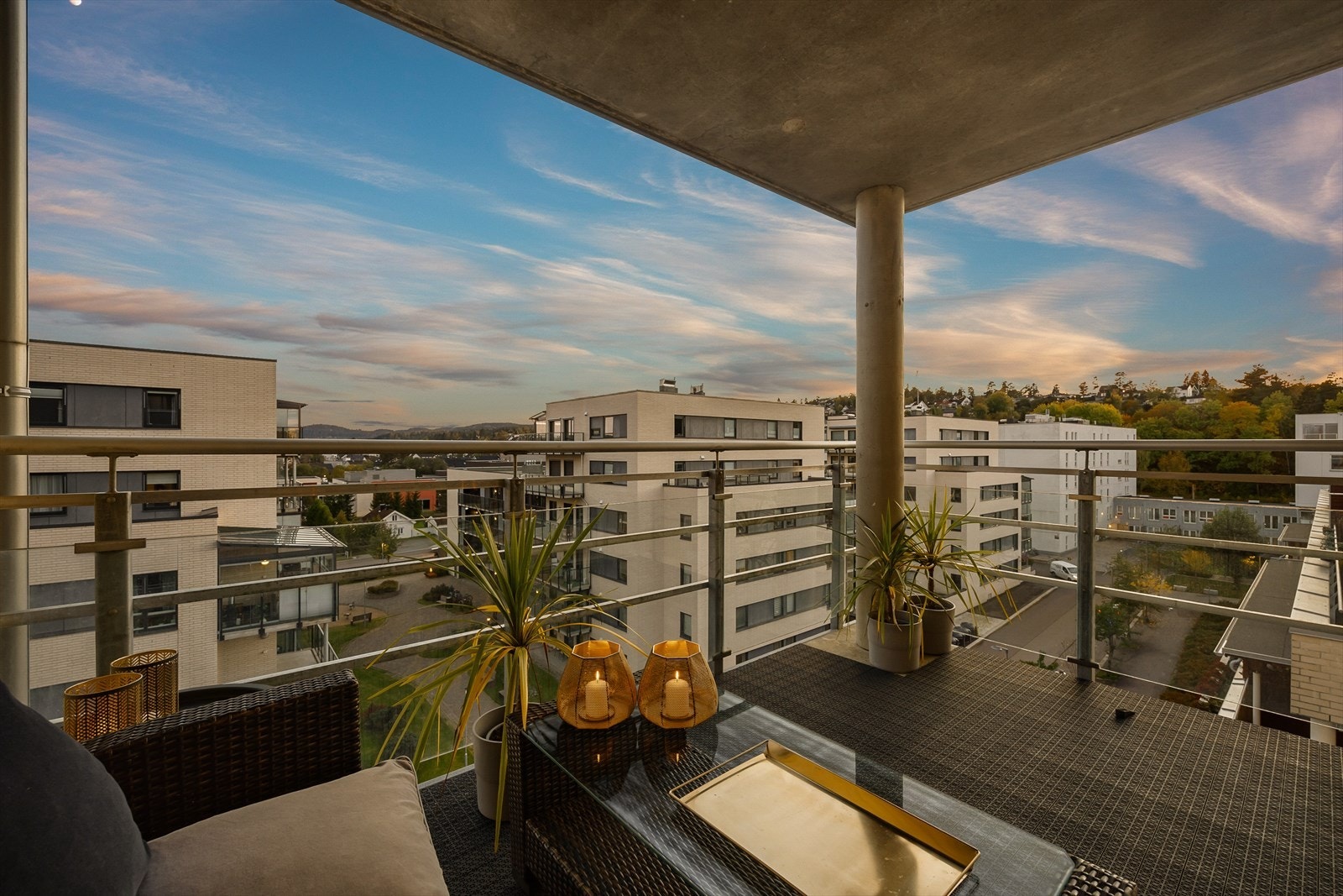 Milad Alexander Sabori ved Nordvik Bolig ønsker velkommen til Søster Mathildes gate 1! Galleribilde