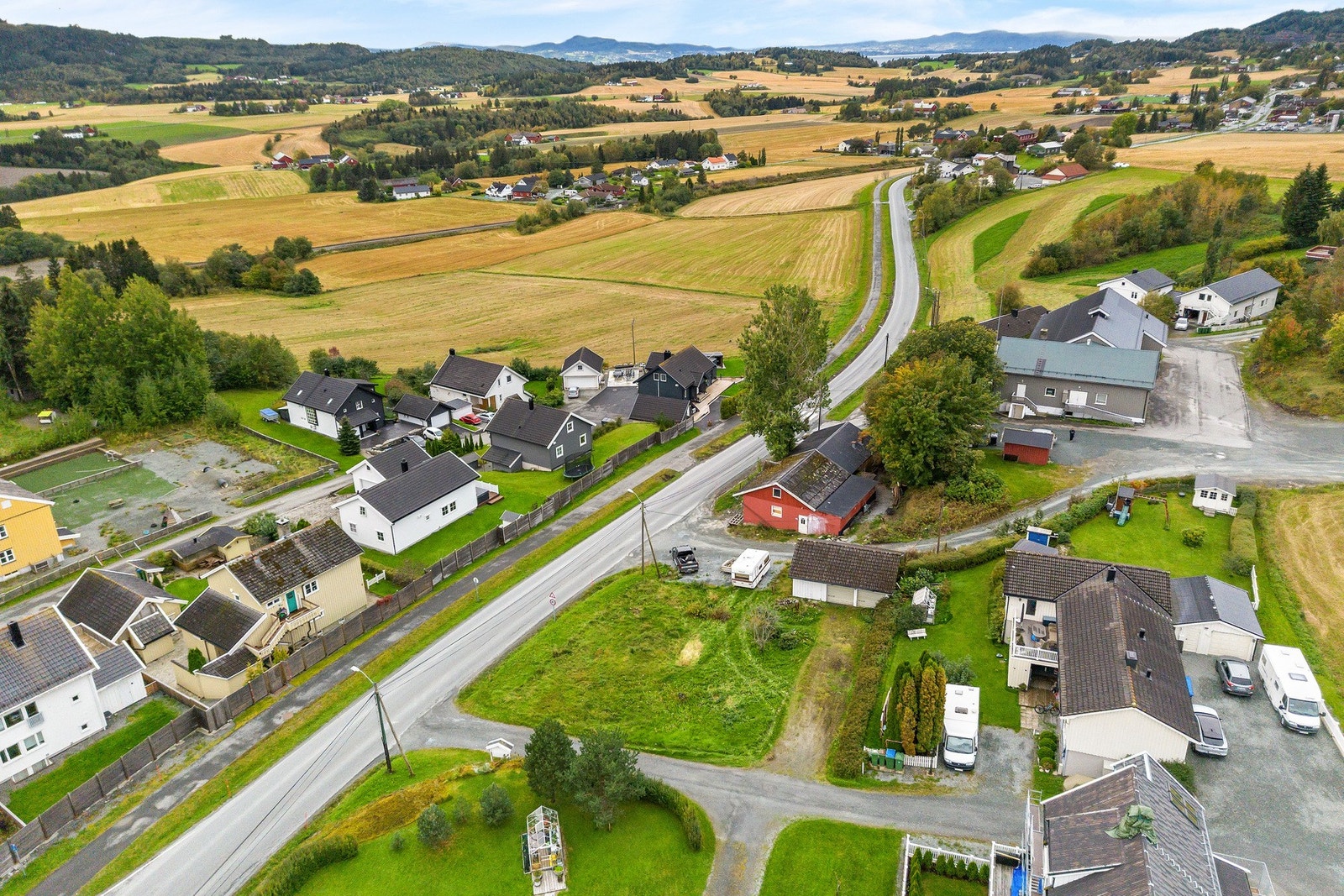 Gangavstand til skole, barnehage og dagligvarebutikk Galleribilde
