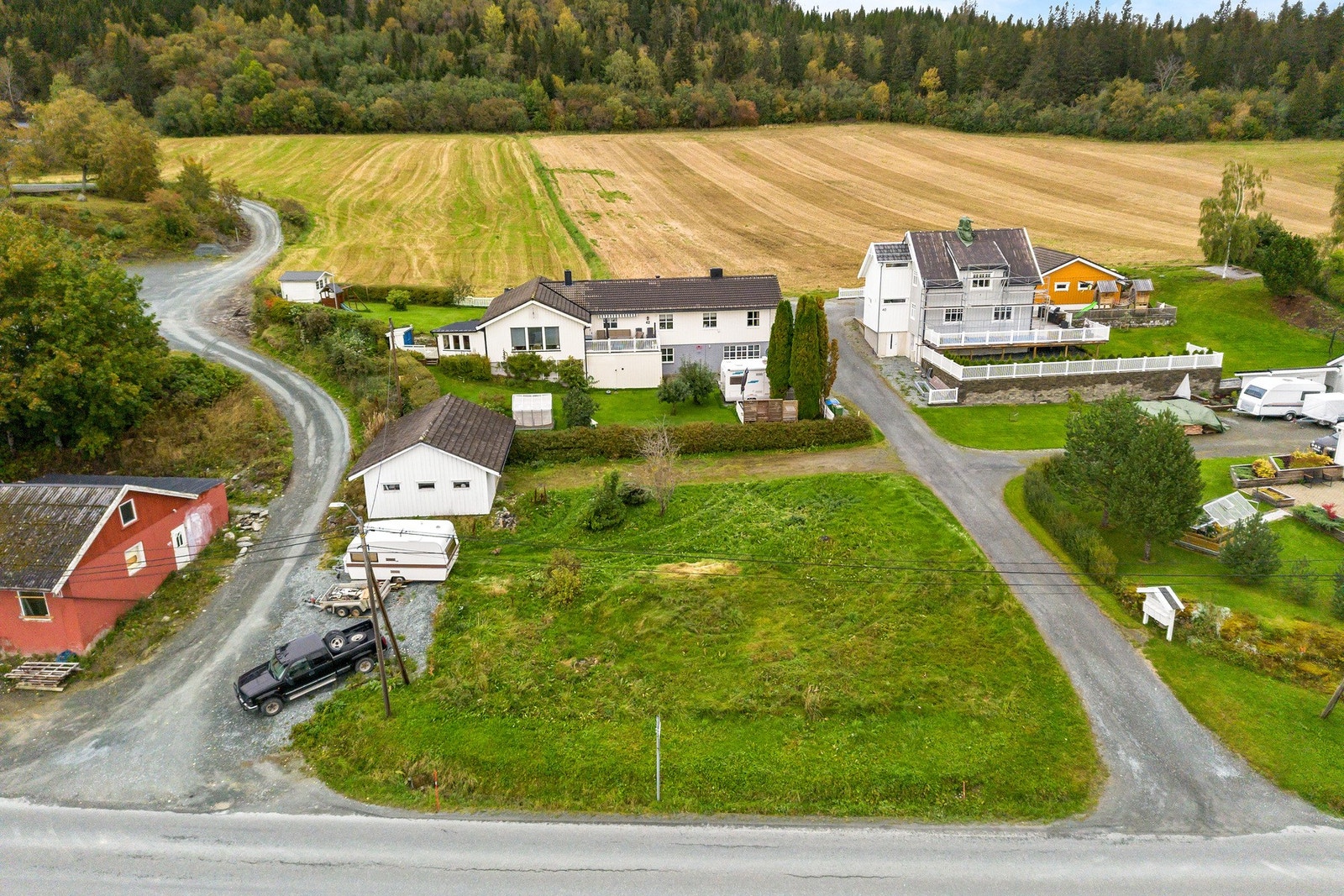 Boligtomt på 845 kvm med sentral beliggenhet på Skatval Galleribilde