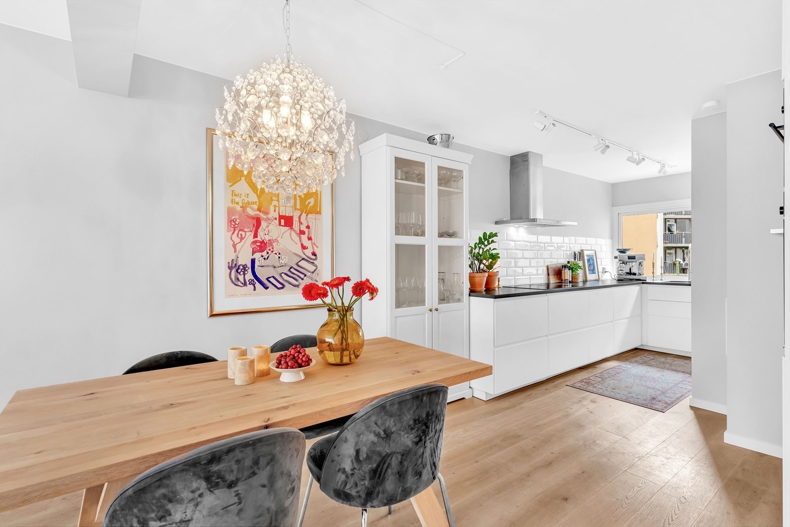 Boligen er vesentlig pusset opp i 2015, hvorav både bad og kjøkken er oppgradert. Galleribilde