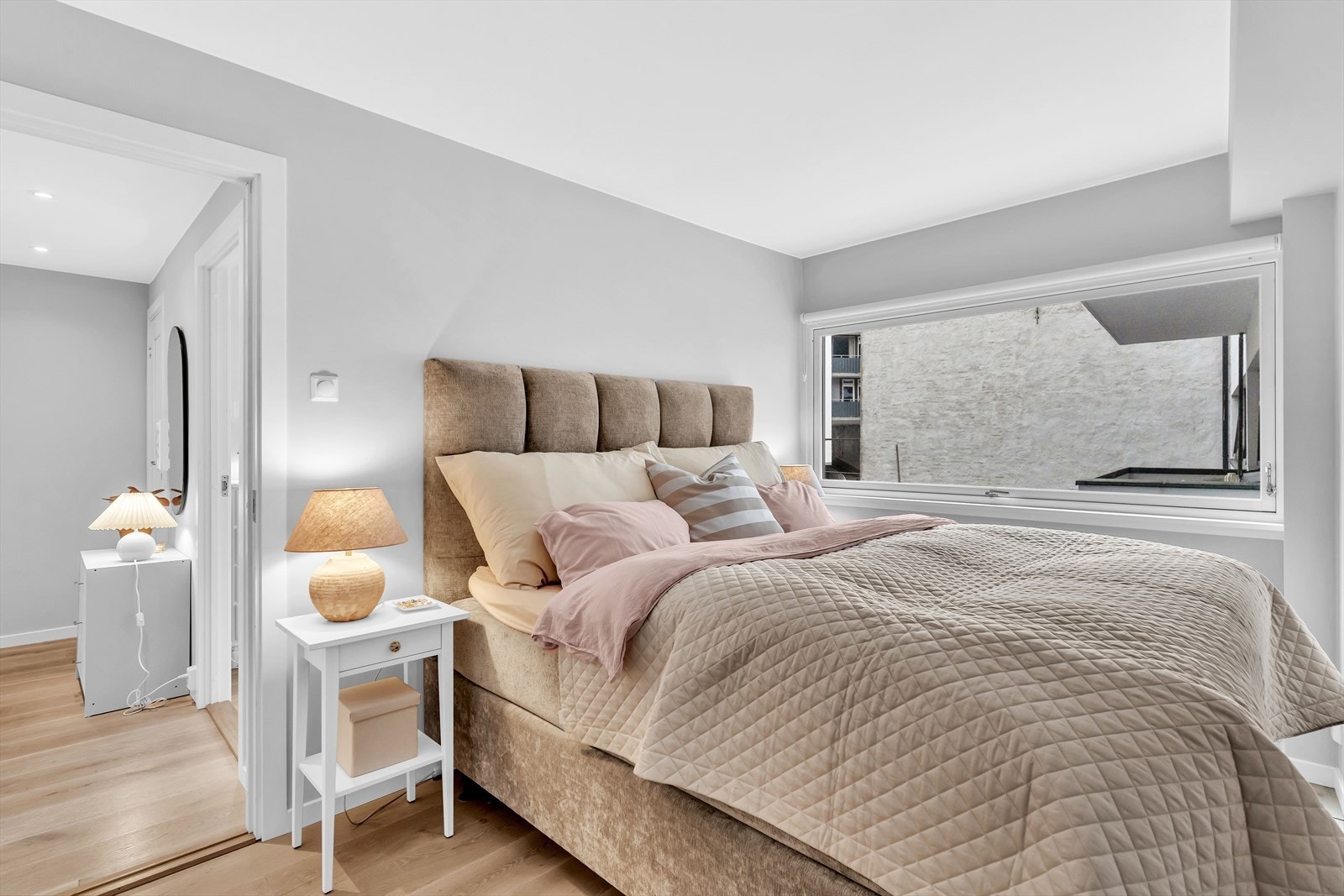 Leiligheten byr på to soverom av god størrelse. Galleribilde