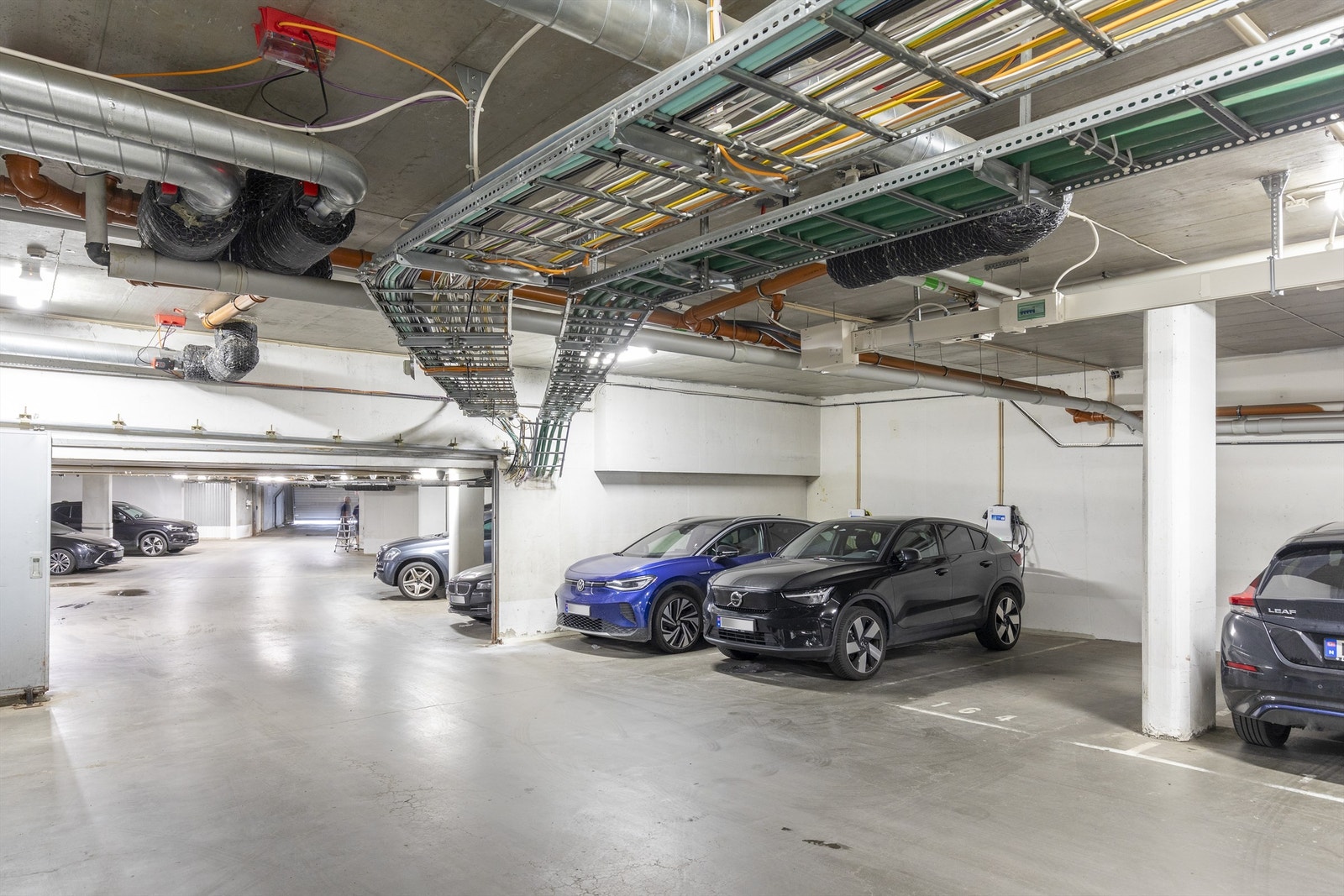 Garasjeplass 164 medfølger leiligheten Galleribilde