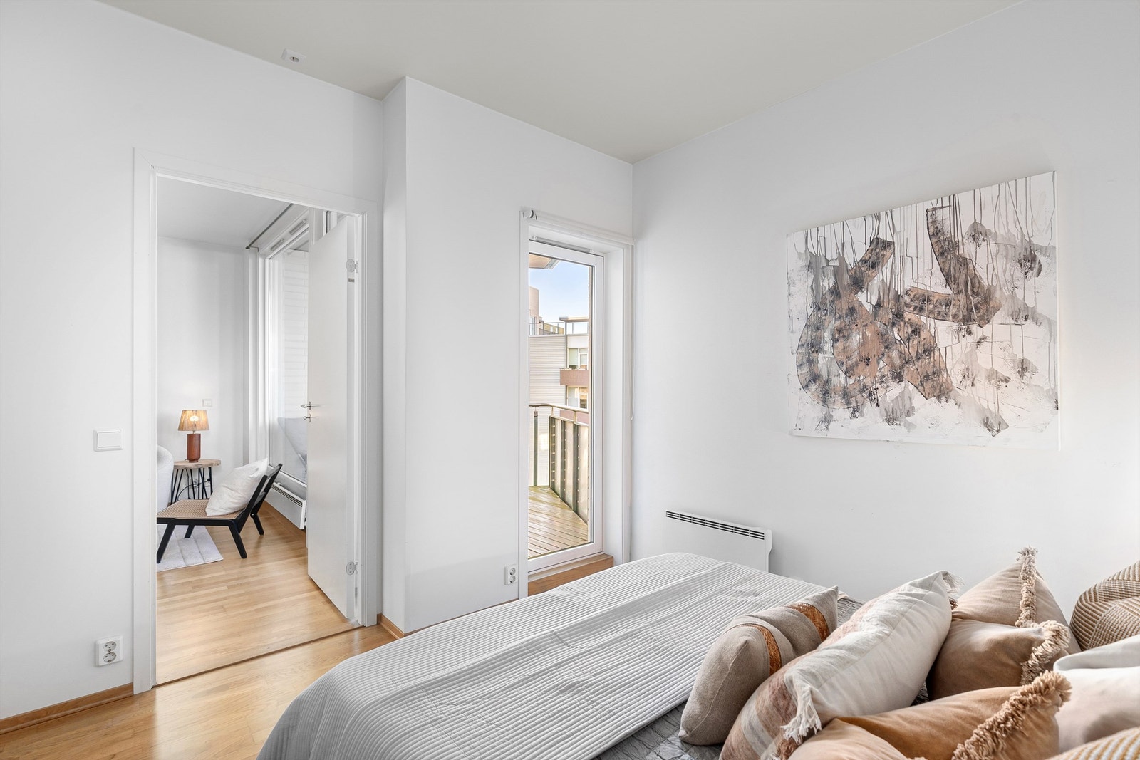 Egen utgang fra hovedsoverommet til balkongen Galleribilde