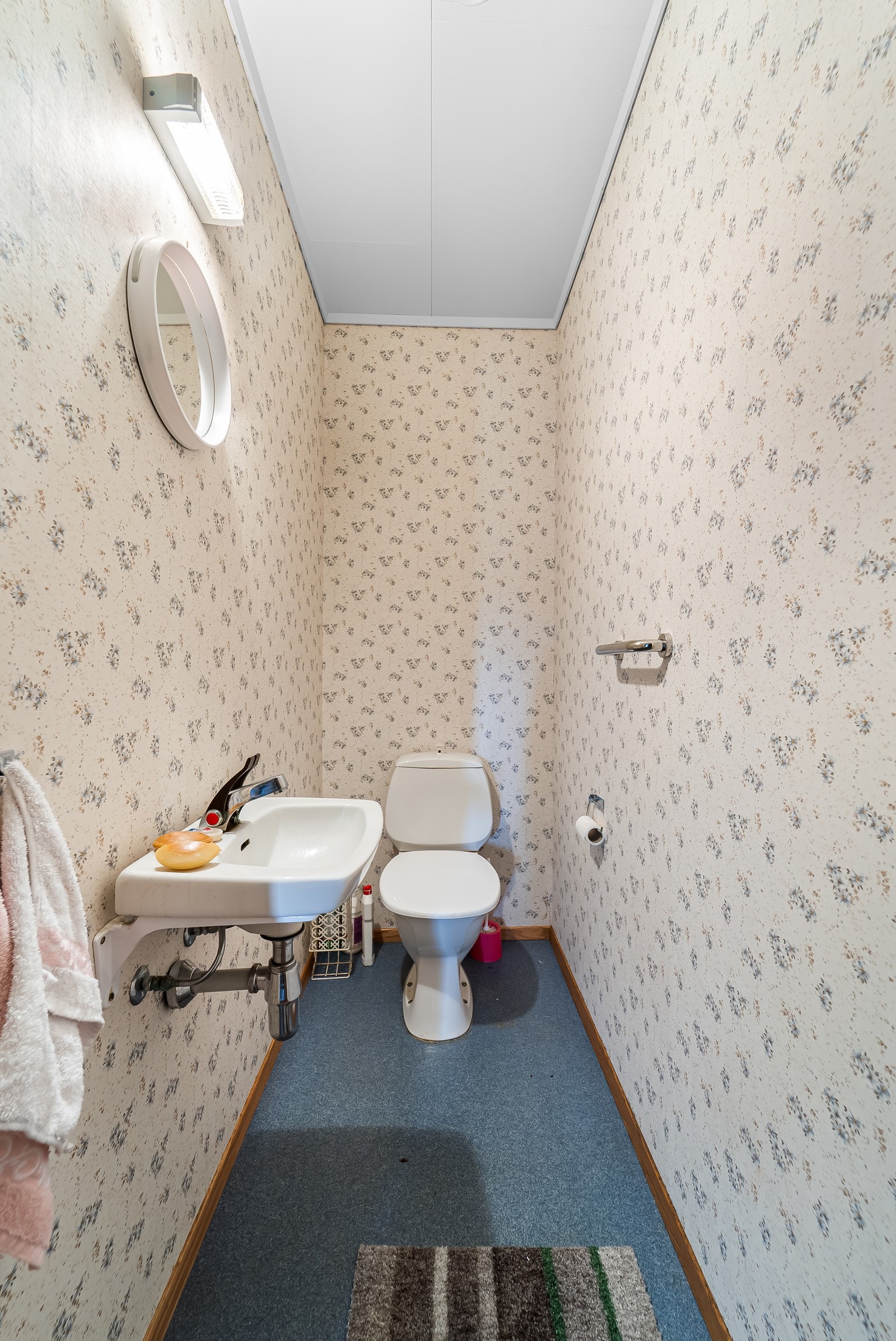 Toalettrom i underetasje. Galleribilde