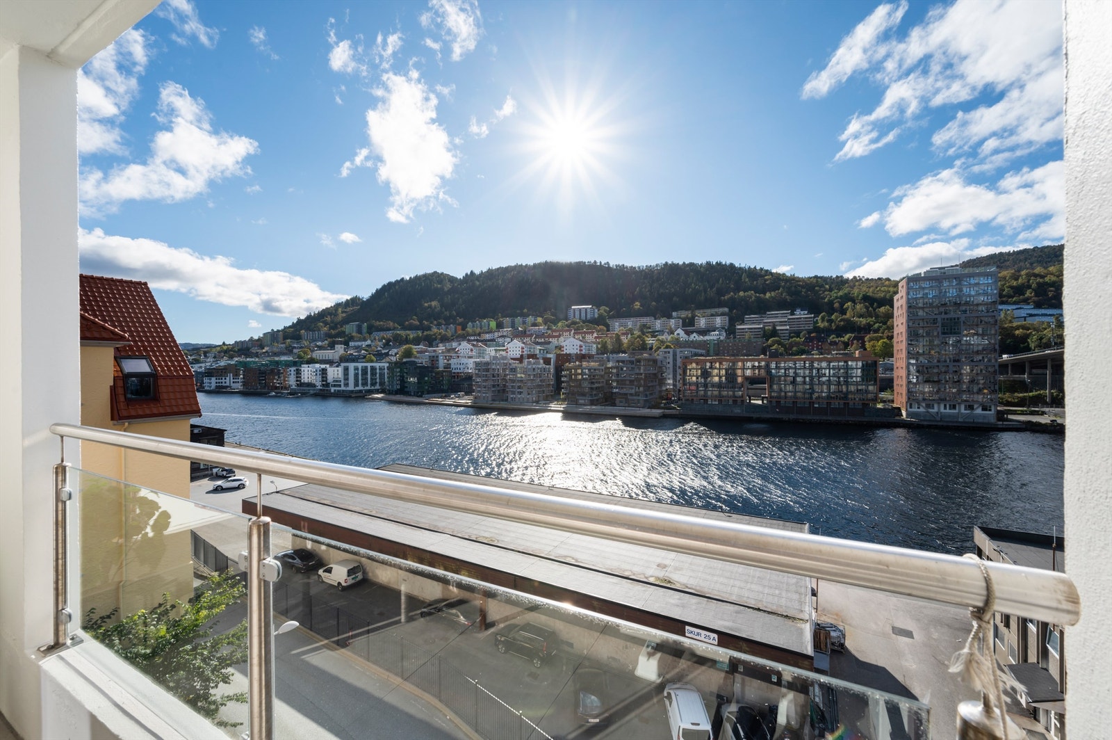 Med rekkverk i glass kan du nyte utsikten fullt ut. Galleribilde