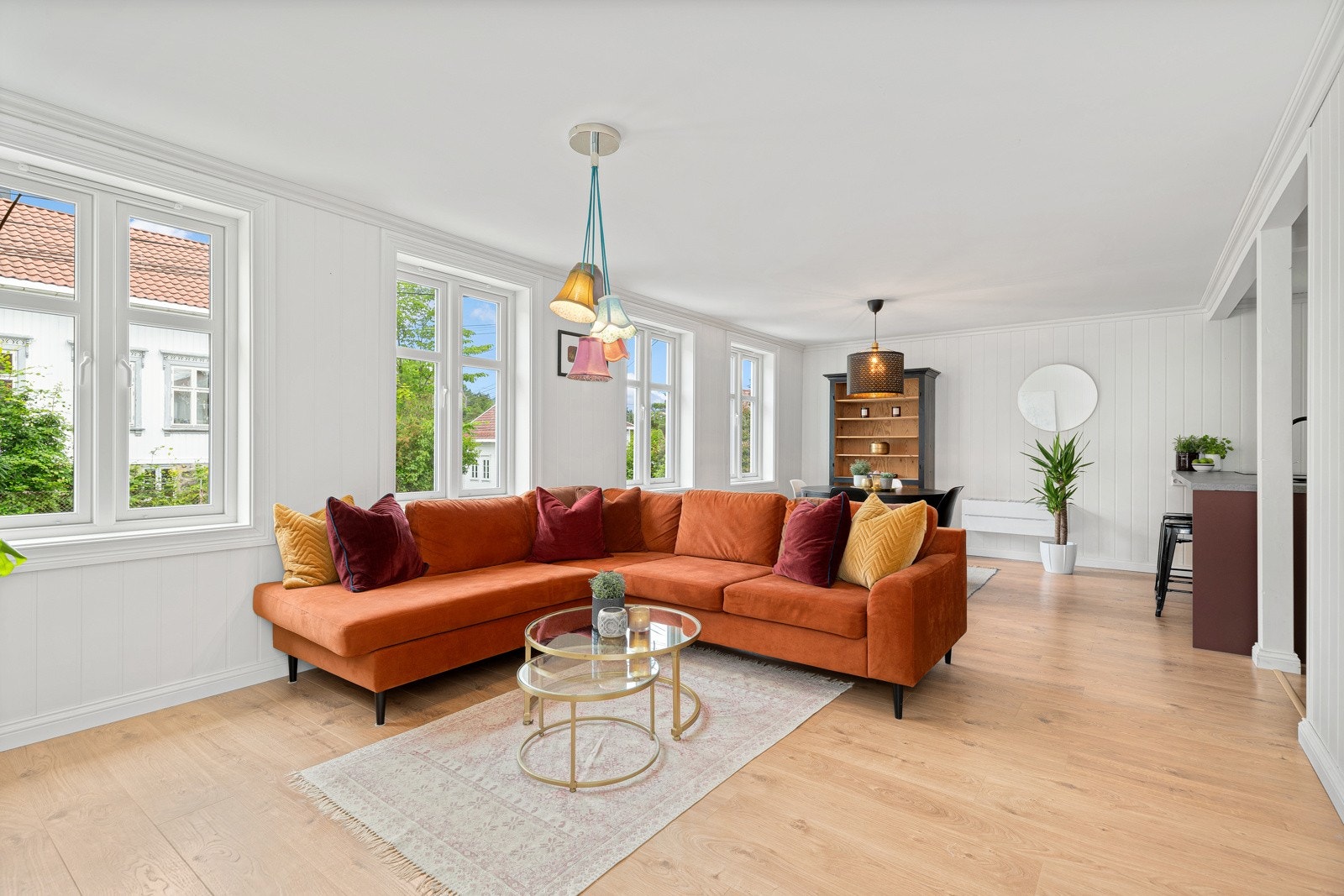 Villaen ble totaloppusset av i 2021/22, og har en delikat miks av klassisk og moderne. Galleribilde