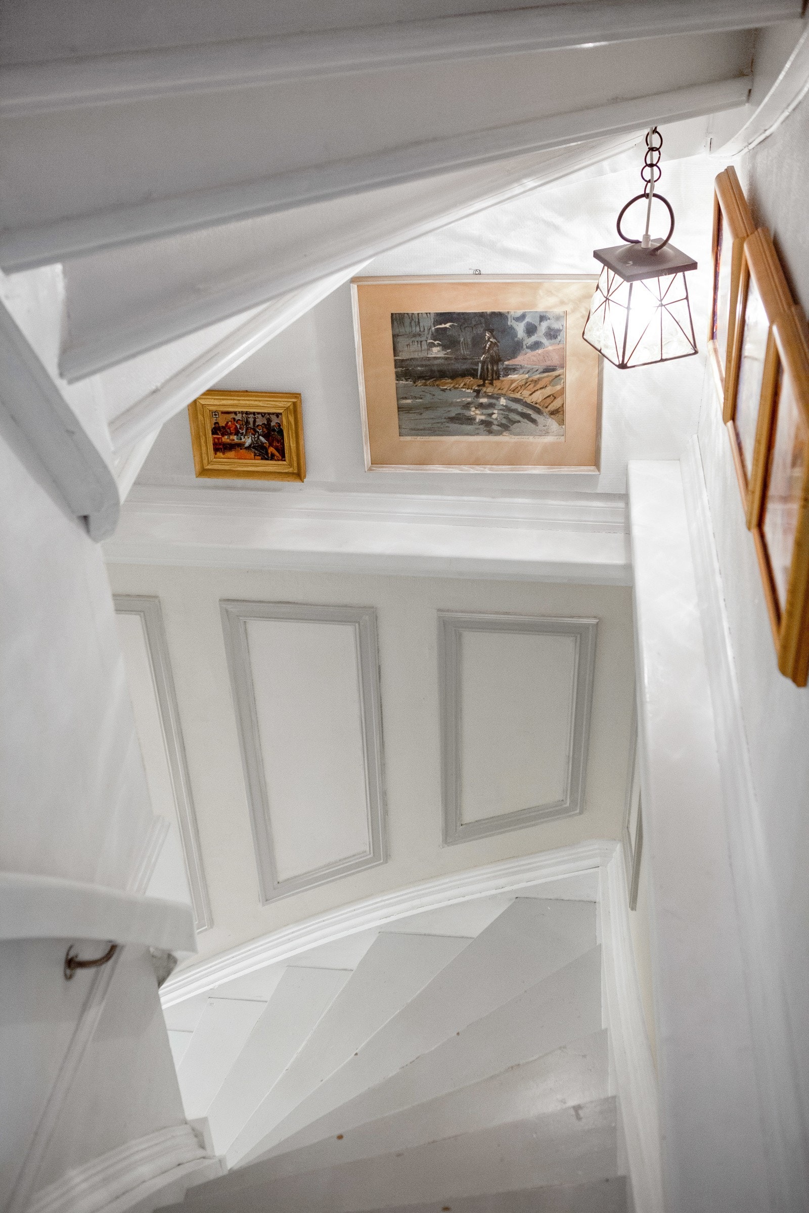 Trapp til kjeller Galleribilde