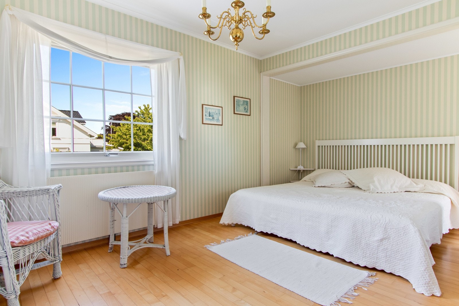 Soverom 2 har utgang til balkong. Galleribilde