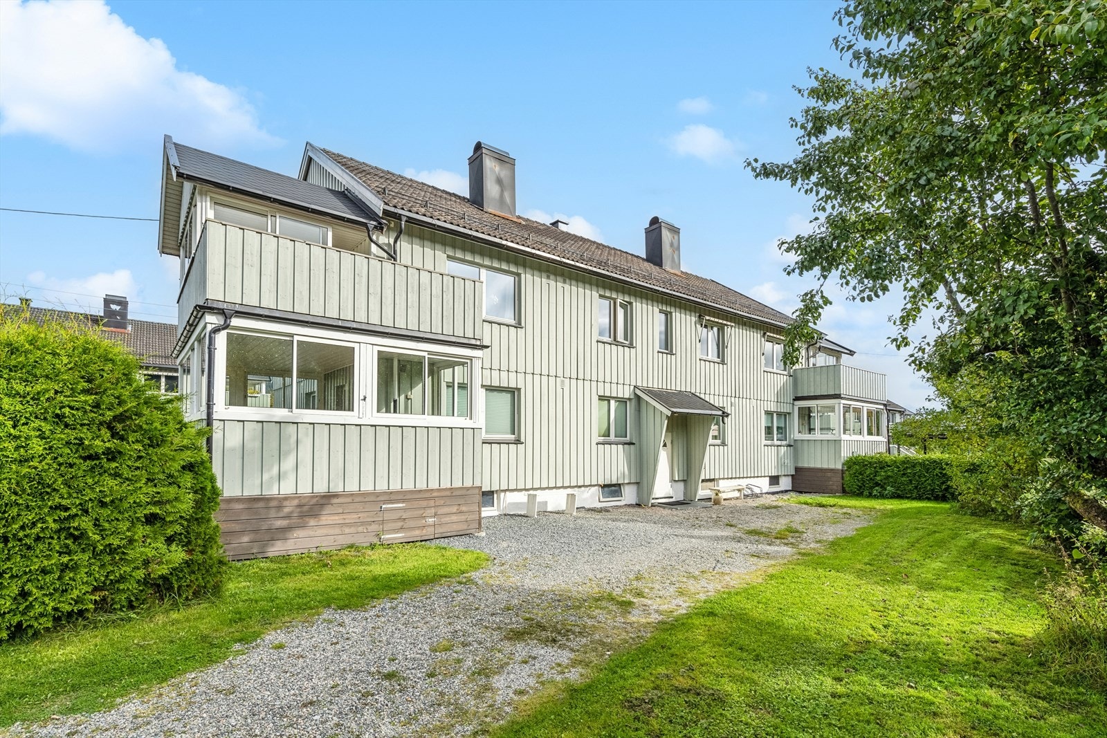 Boligen ligger i byggets 2. etasje og har god planløsning. Galleribilde