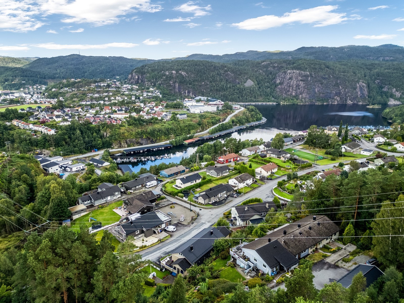 Solrik beliggenhet nærmest på toppen av Kråketona. Galleribilde