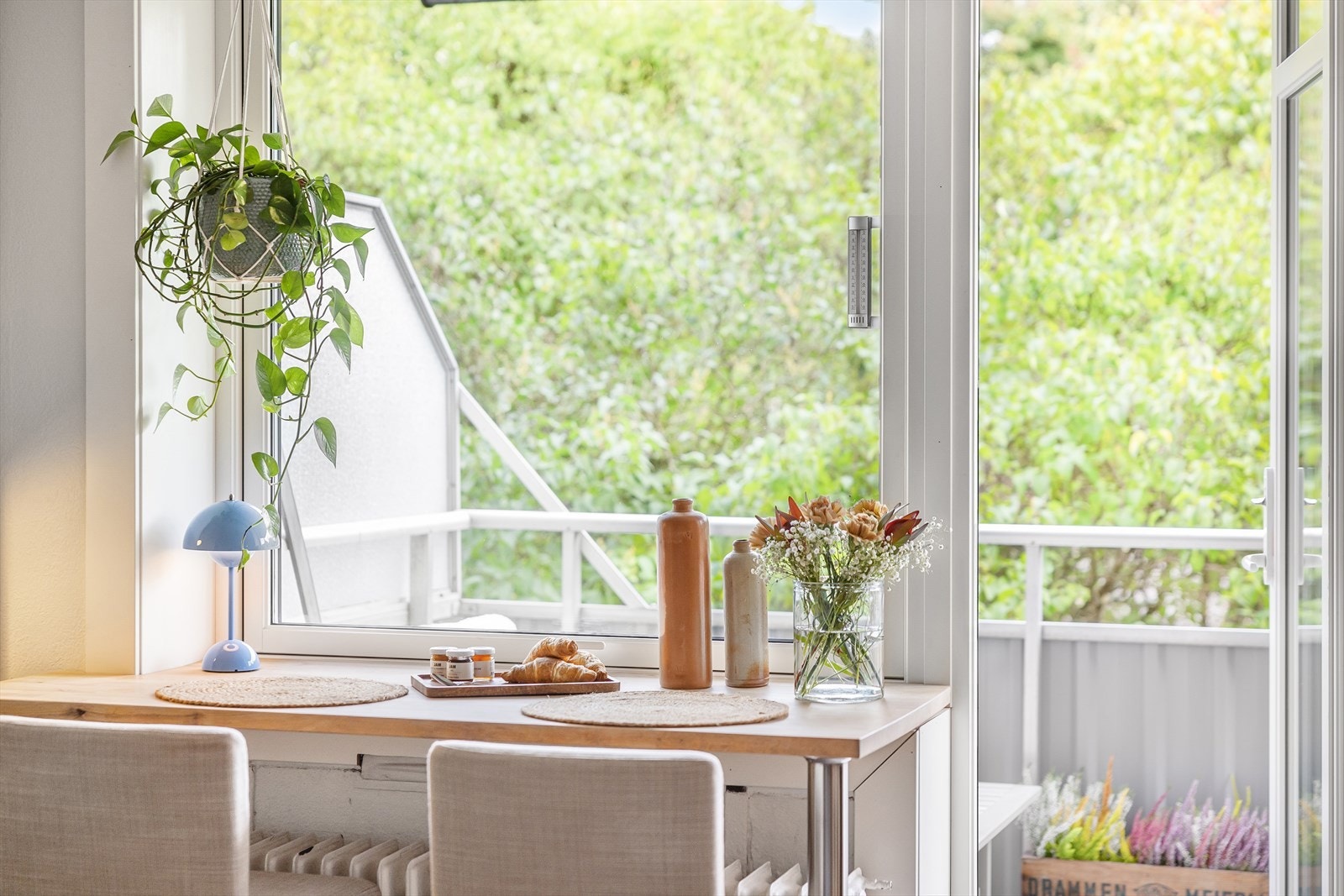 Vinduene og balkongdøren ble skiftet i regi av aksjeselskapet i 2019. Galleribilde