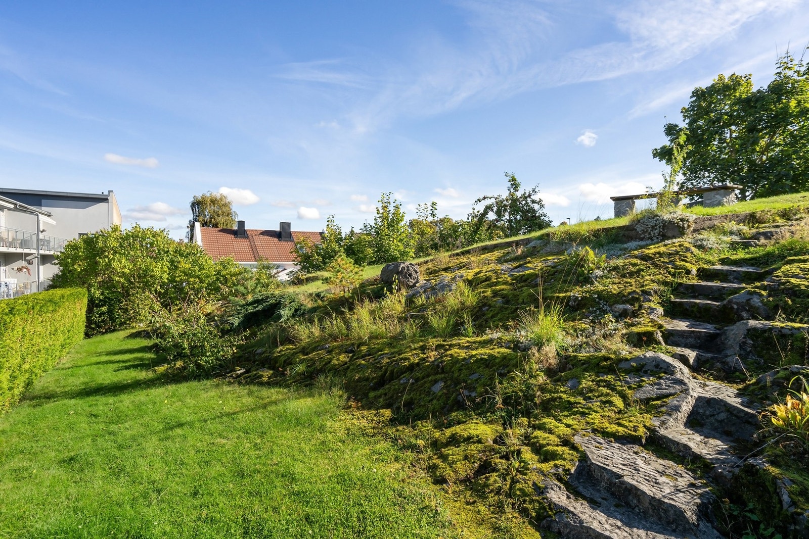 Fellesarealer er fint opparbeidet med grøntareal Galleribilde