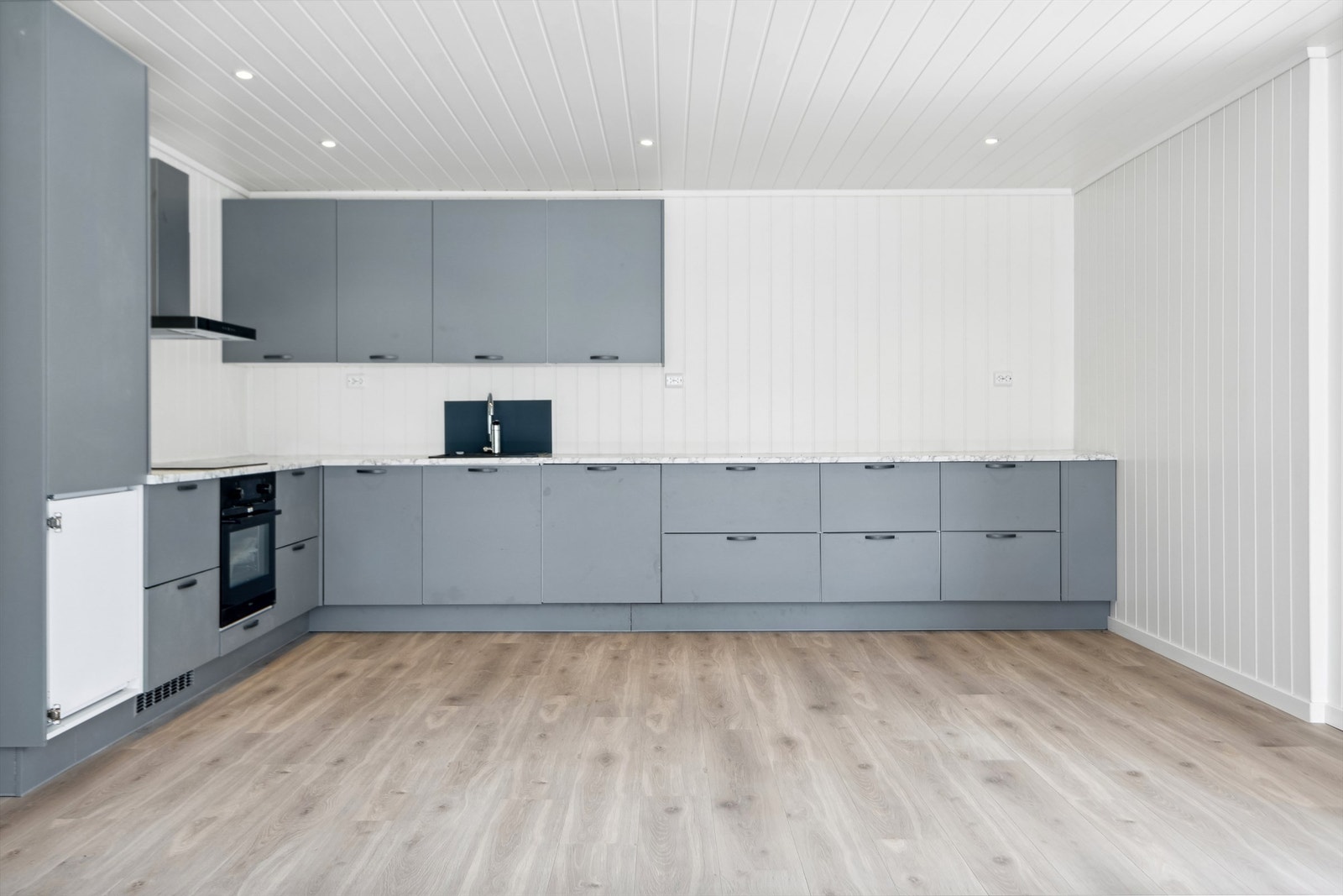 God benkeplass og arbeidsflater. Galleribilde