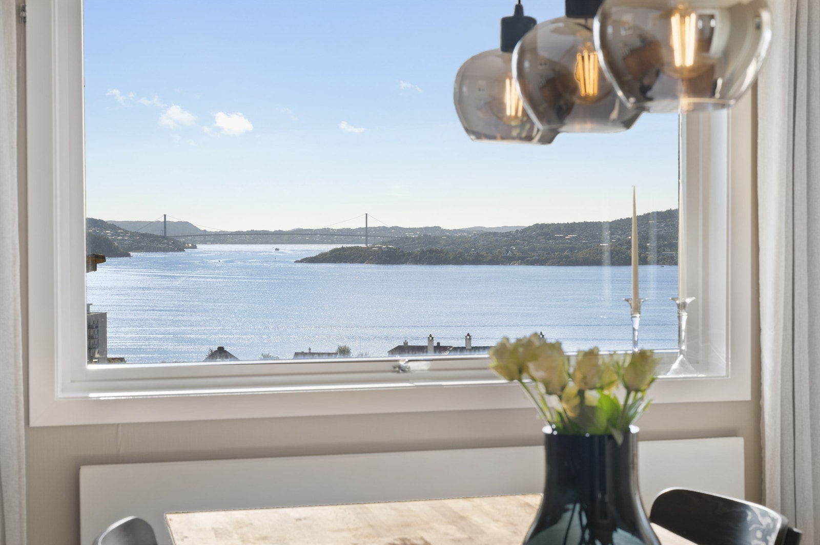 Tenk å nyte herlige måltider til denne utsikten! Galleribilde