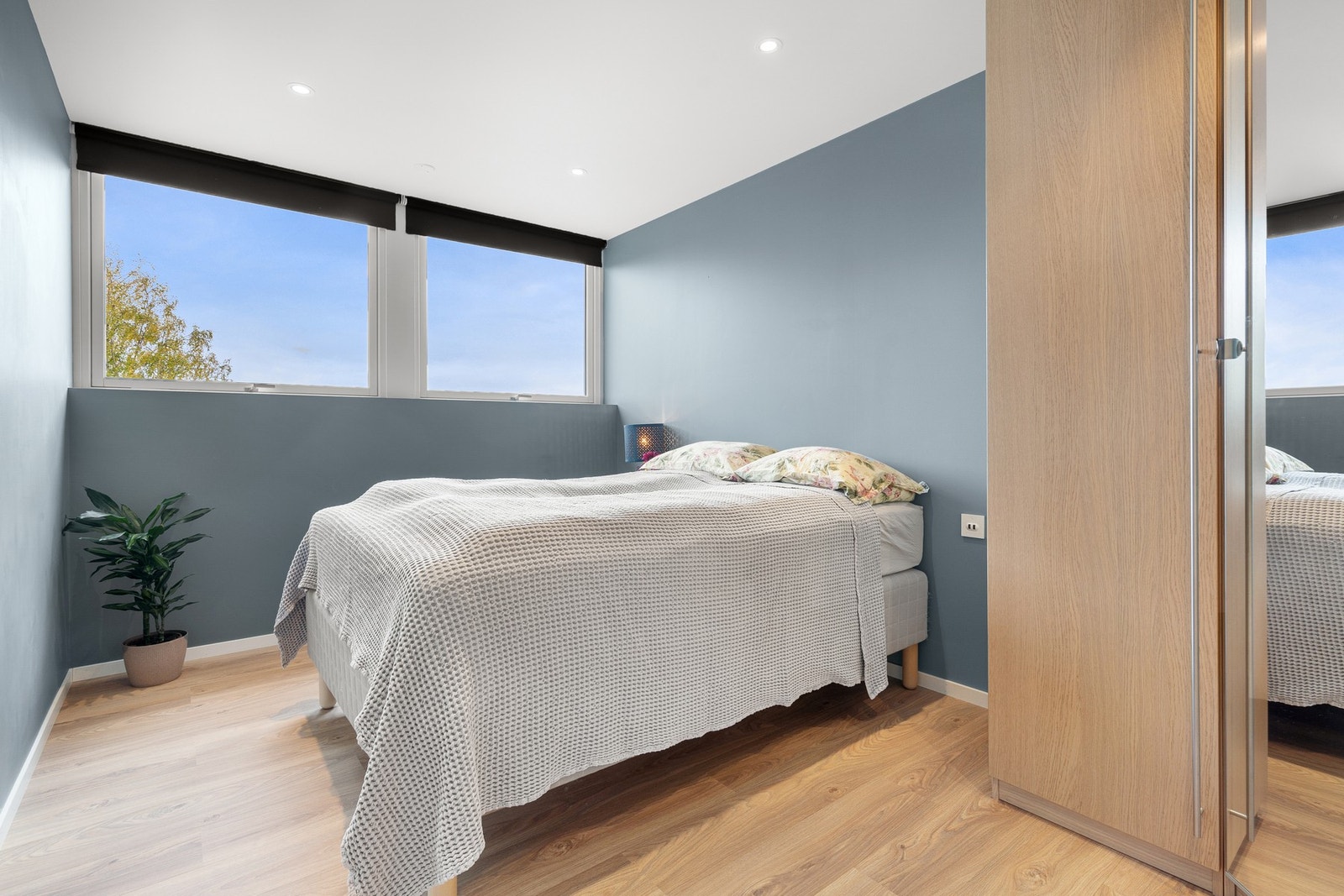 God plass til dobbeltseng. Galleribilde